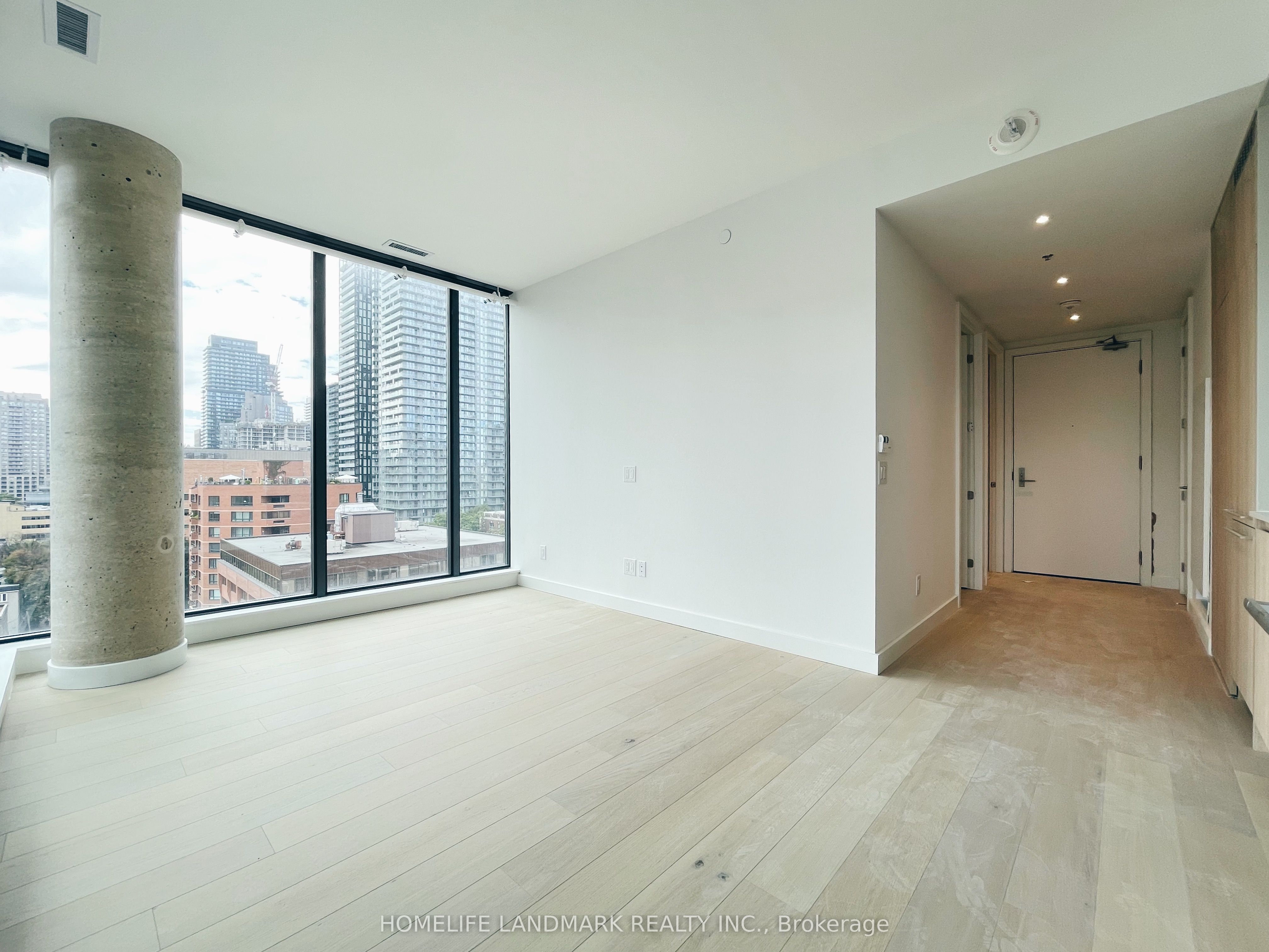 81 Wellesley Street E 903, Toronto, ON M4Y 1H8 photo 5