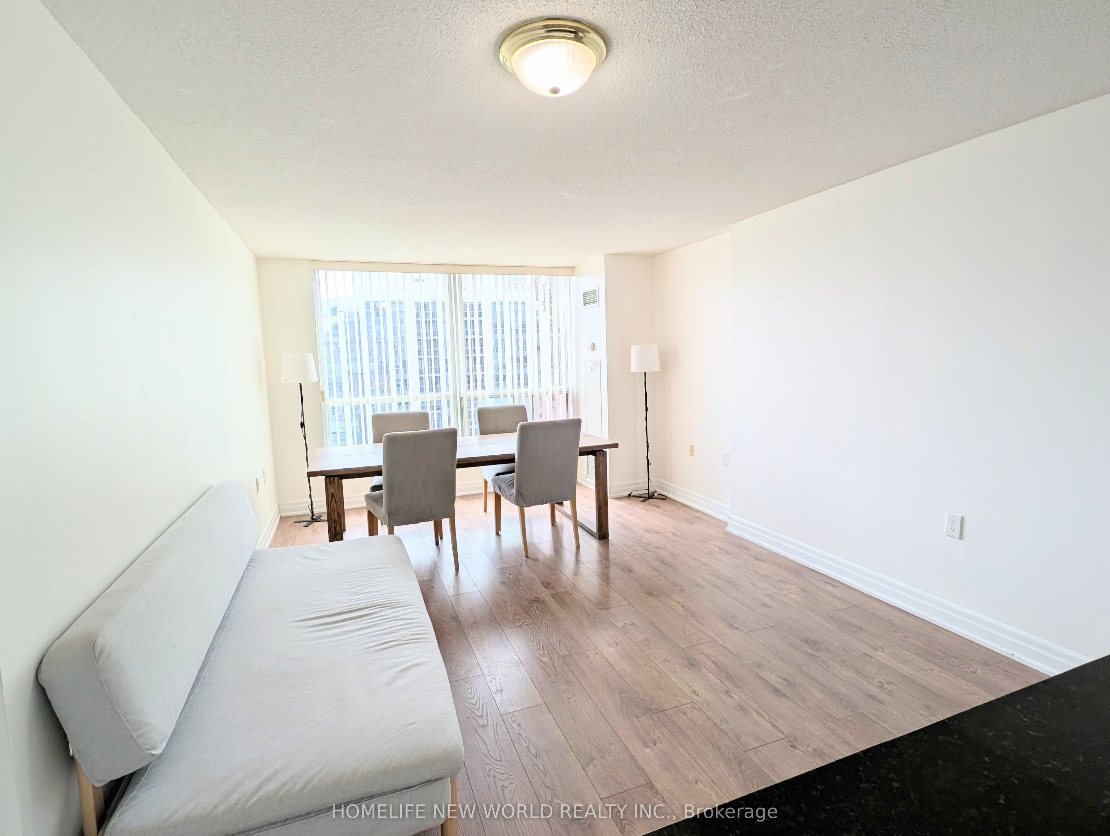 21 Hillcrest Avenue 1705, Toronto, ON M2N 7K2 photo 5
