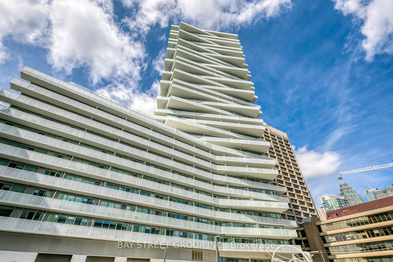 15 Queens Quay E 624, Toronto, ON M4J 1Y1