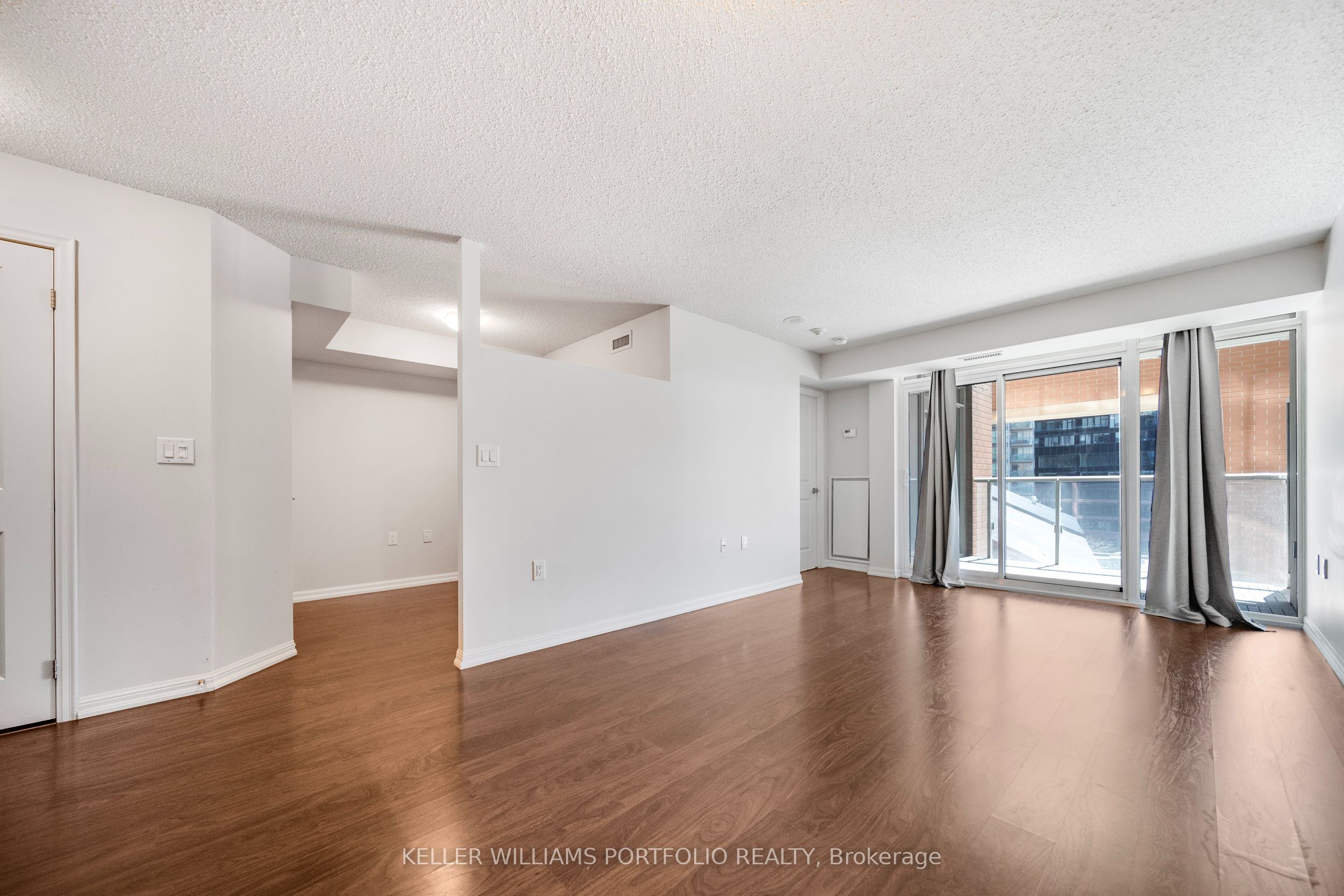 125 Western Battery Road 508, Toronto, ON M6K 3R8 photo 3