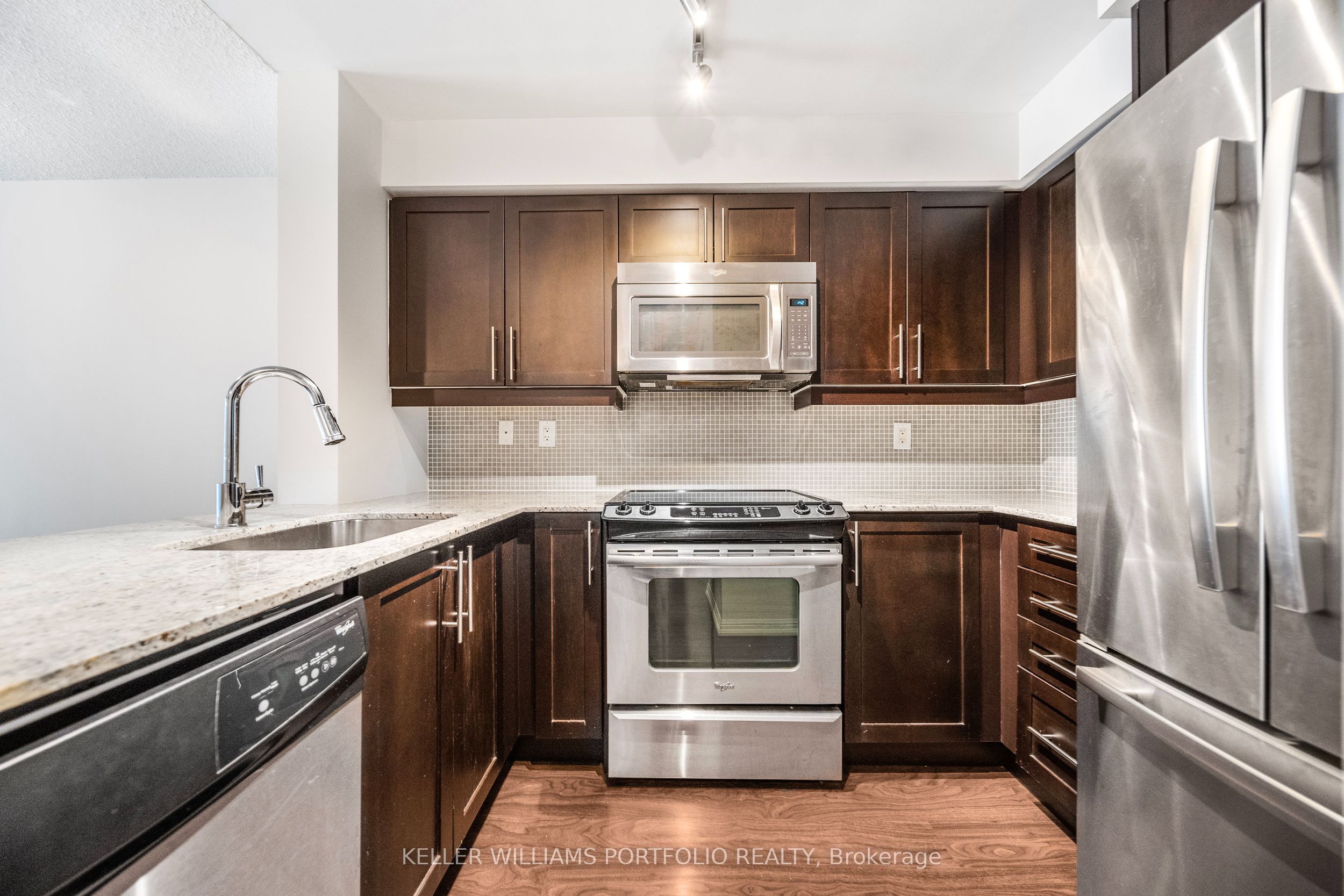 125 Western Battery Road 508, Toronto, ON M6K 3R8 photo 4