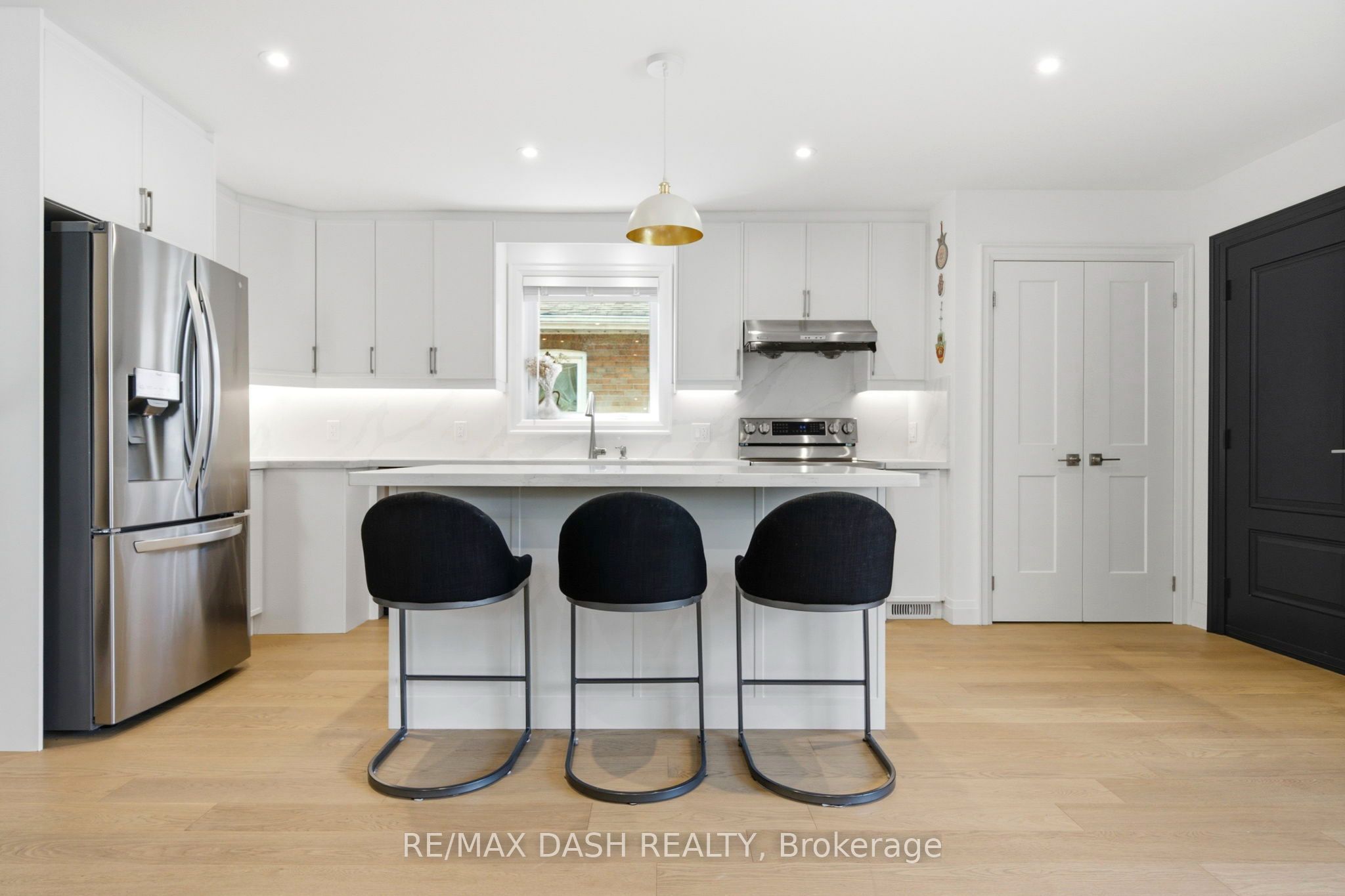 111 Gorman Park Road, Toronto, ON M3H 3K7 photo 4