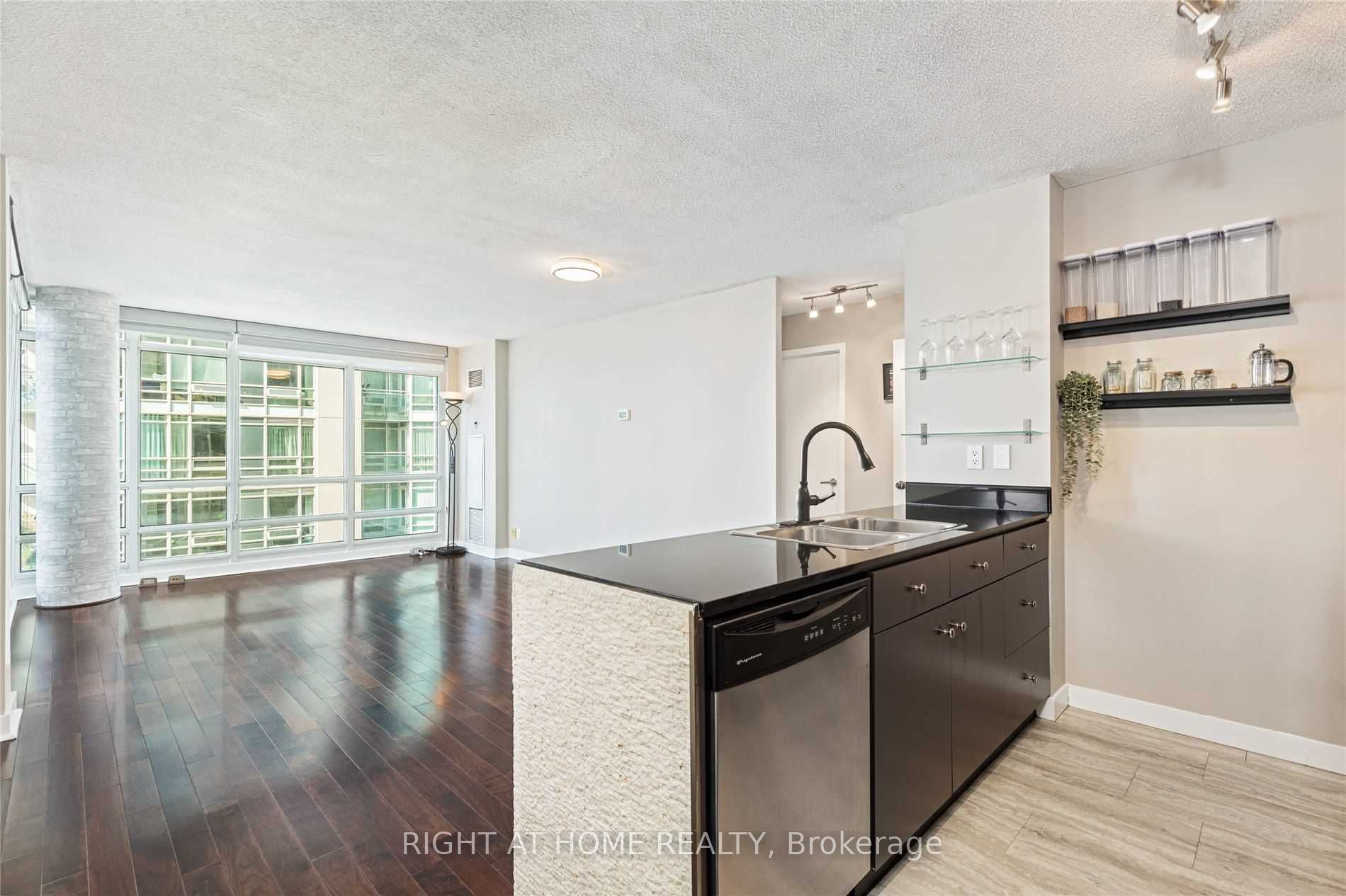 381 Front Street 2911, Toronto, ON M5V 3R8