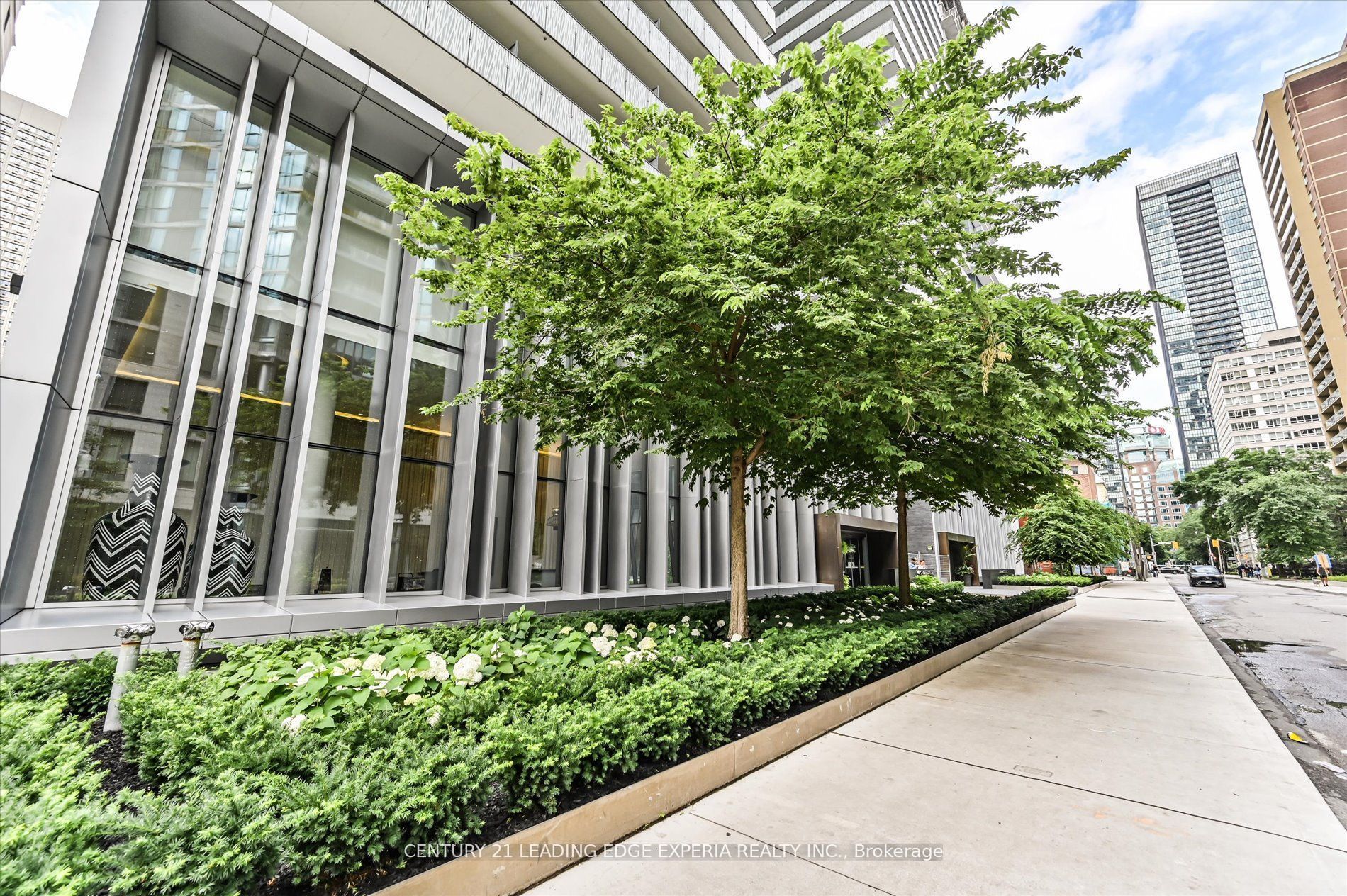 42 Charles Street E 2309, Toronto, ON M4Y 0B7 photo 3