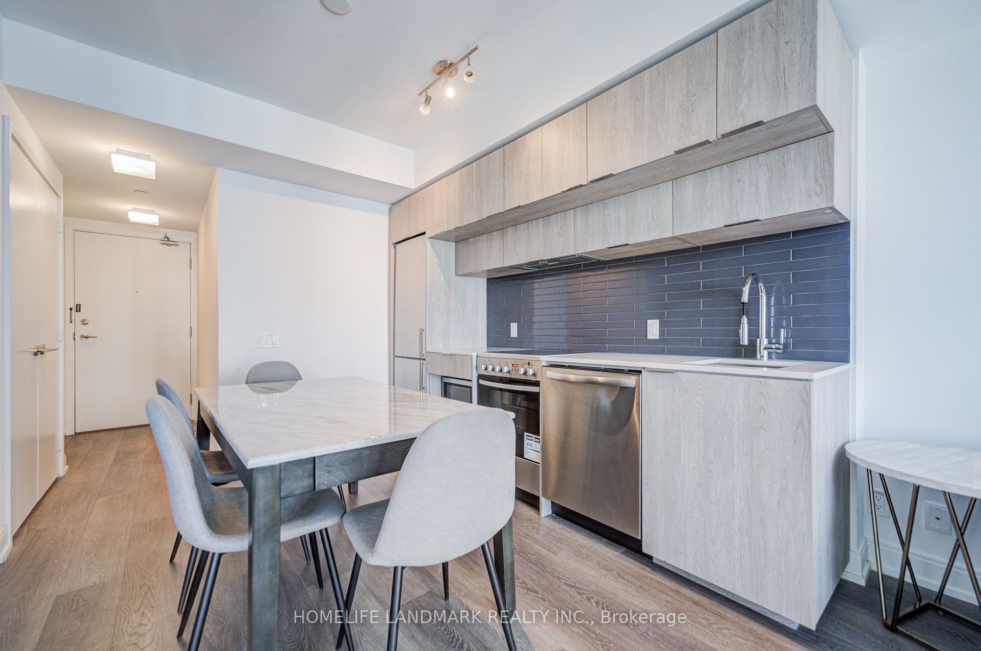 181 Dundas Street 4301, Toronto, ON M5A 0N5 photo 3