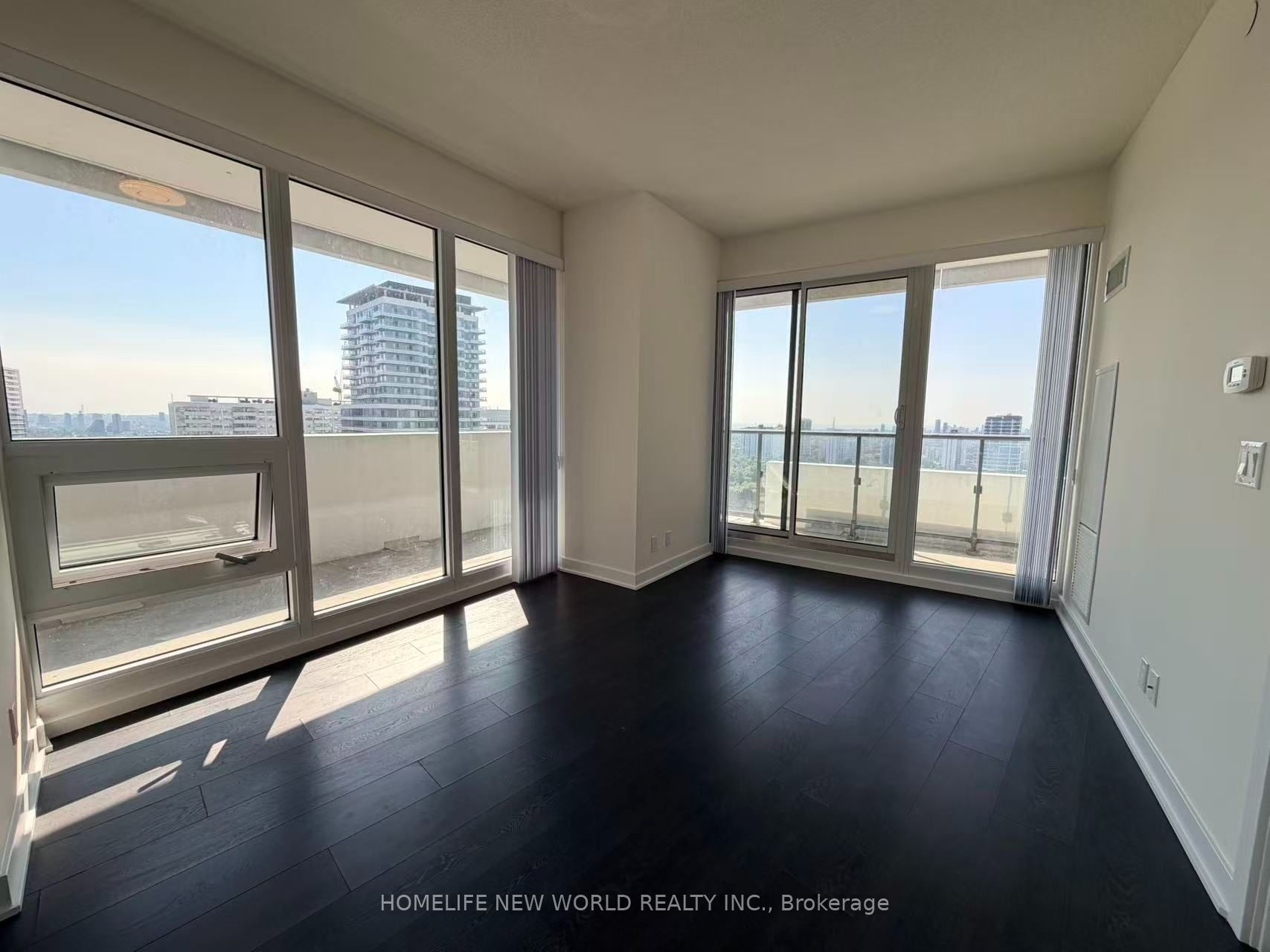 2221 Yonge Street 2403, Toronto, ON M4S 0B8 photo 2
