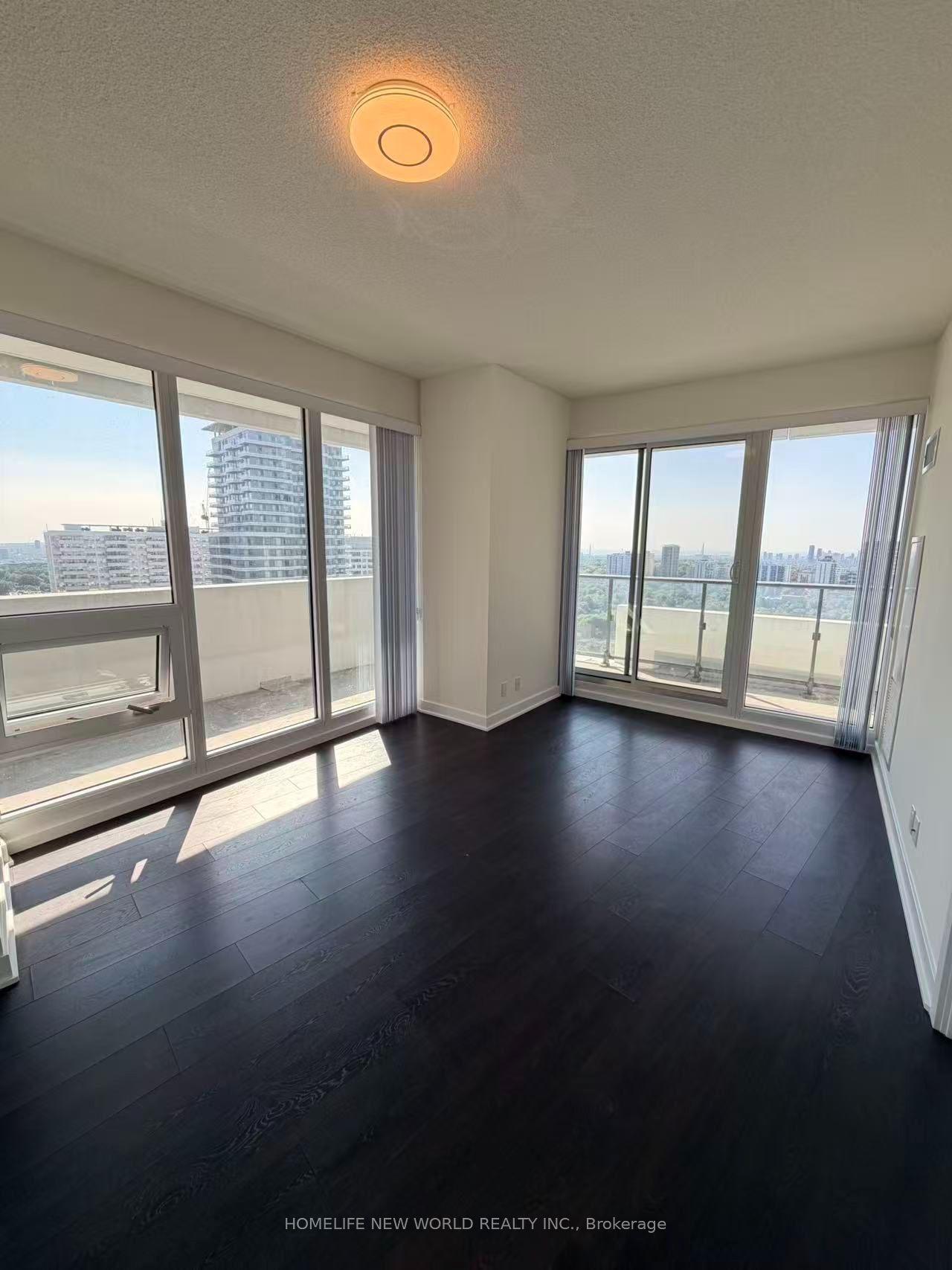 2221 Yonge Street 2403, Toronto, ON M4S 0B8 photo 5