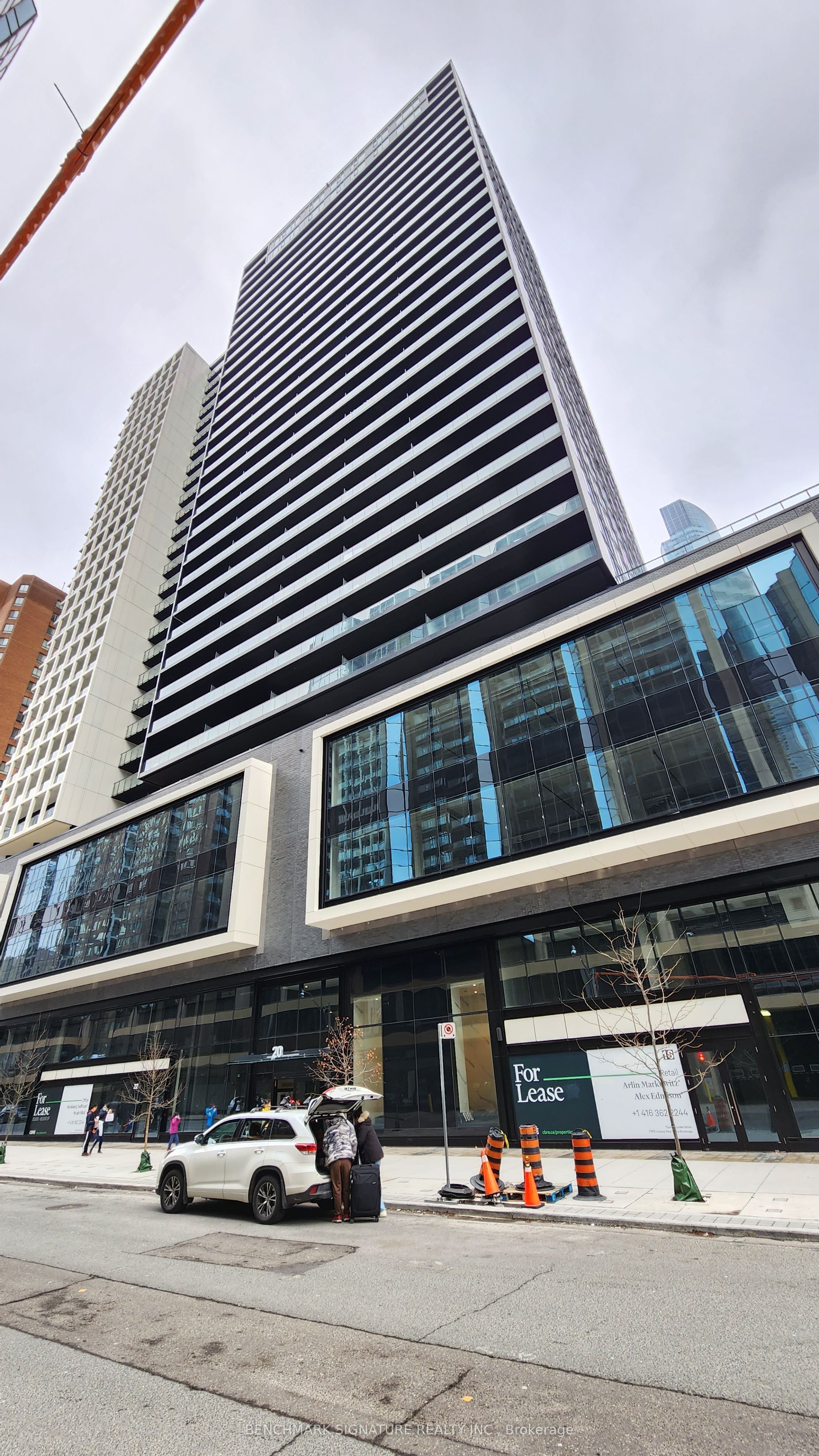 20 Edward Street 2512, Toronto, ON M5G 1C9 photo 2