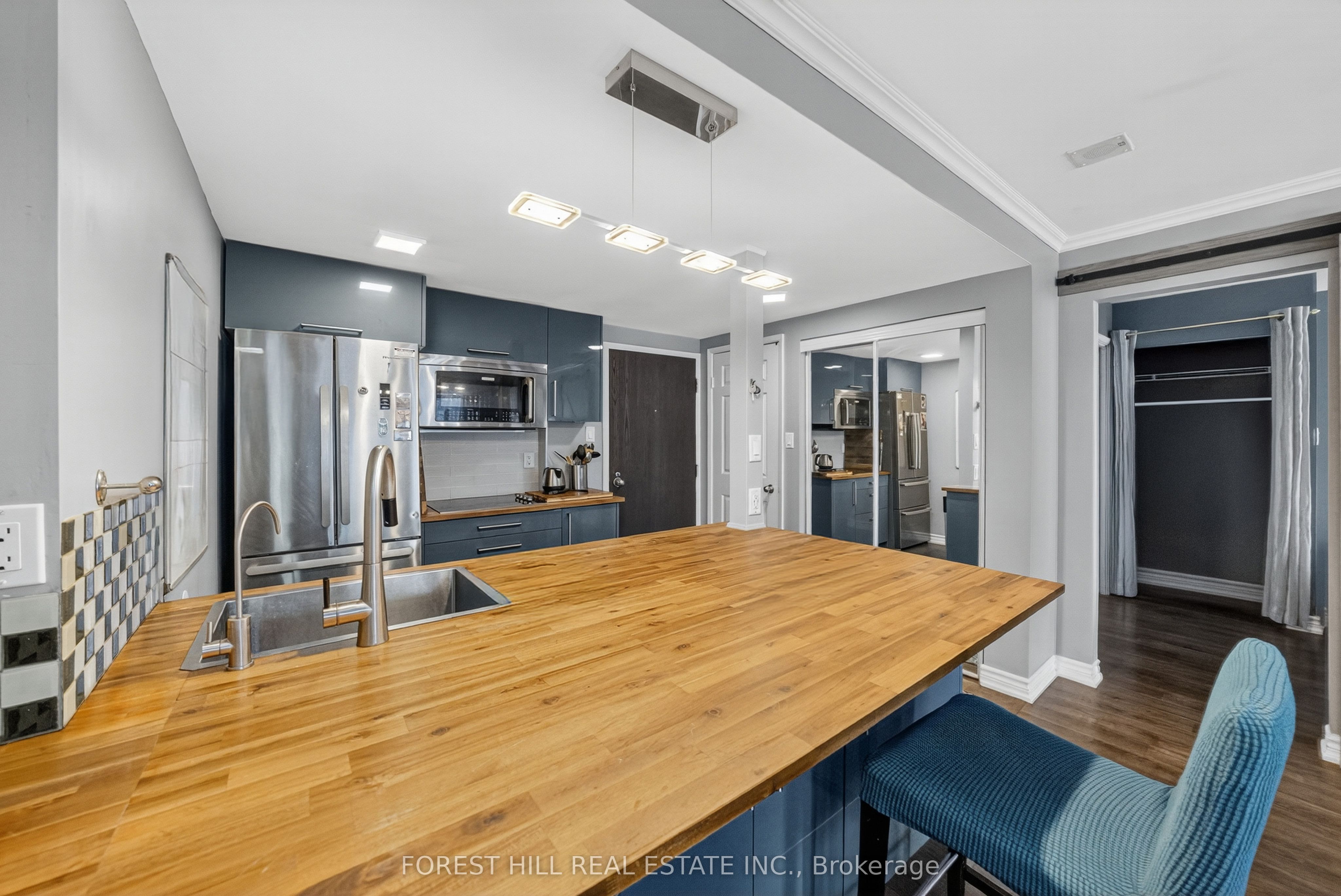 44 Gerrard Street W 1704, Toronto, ON M5G 2K2 photo 3