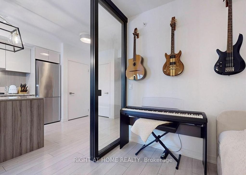 31 Tippett Road #362, Toronto, ON M3H 0C8 photo 4