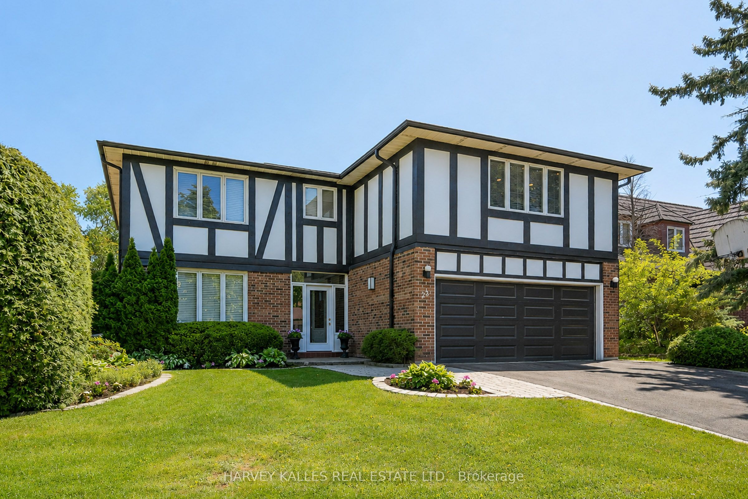 23 Pinnacle Road, Toronto, ON M2L 2V6 photo 4