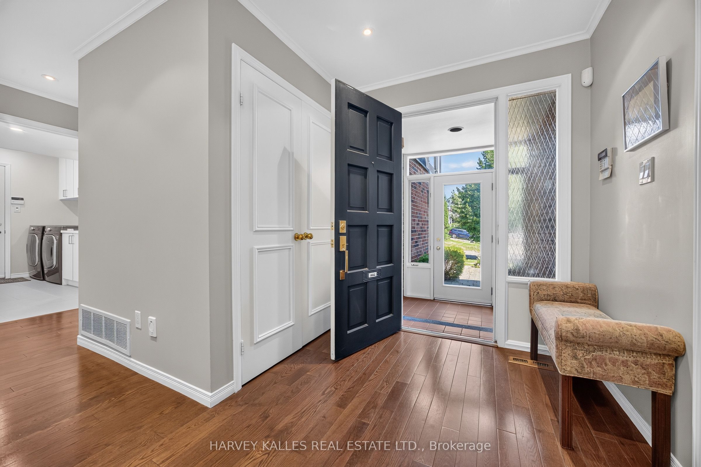 23 Pinnacle Road, Toronto, ON M2L 2V6 photo 5