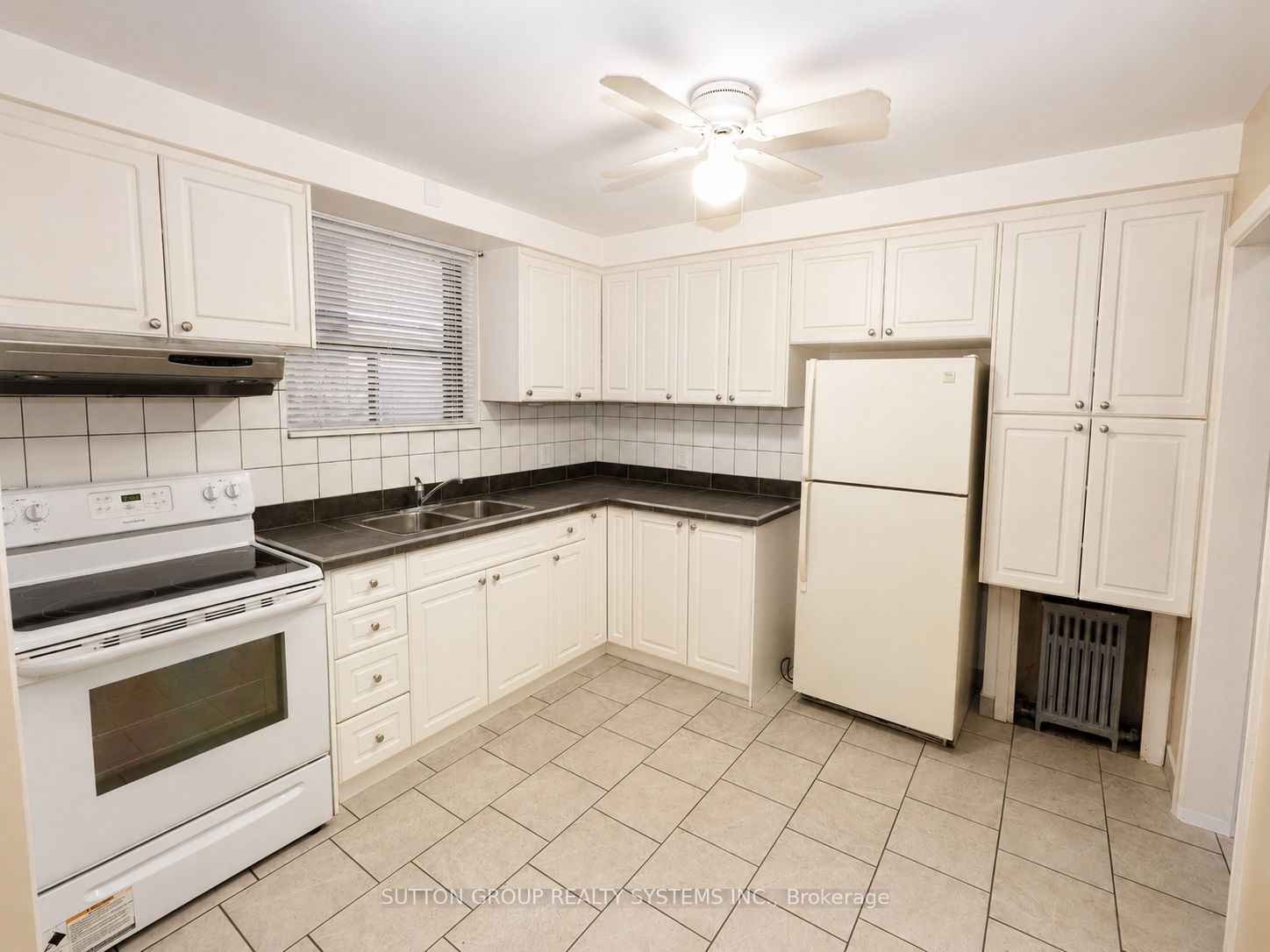 324 Lauder Avenue, Toronto, ON M6E 3H6 photo 2