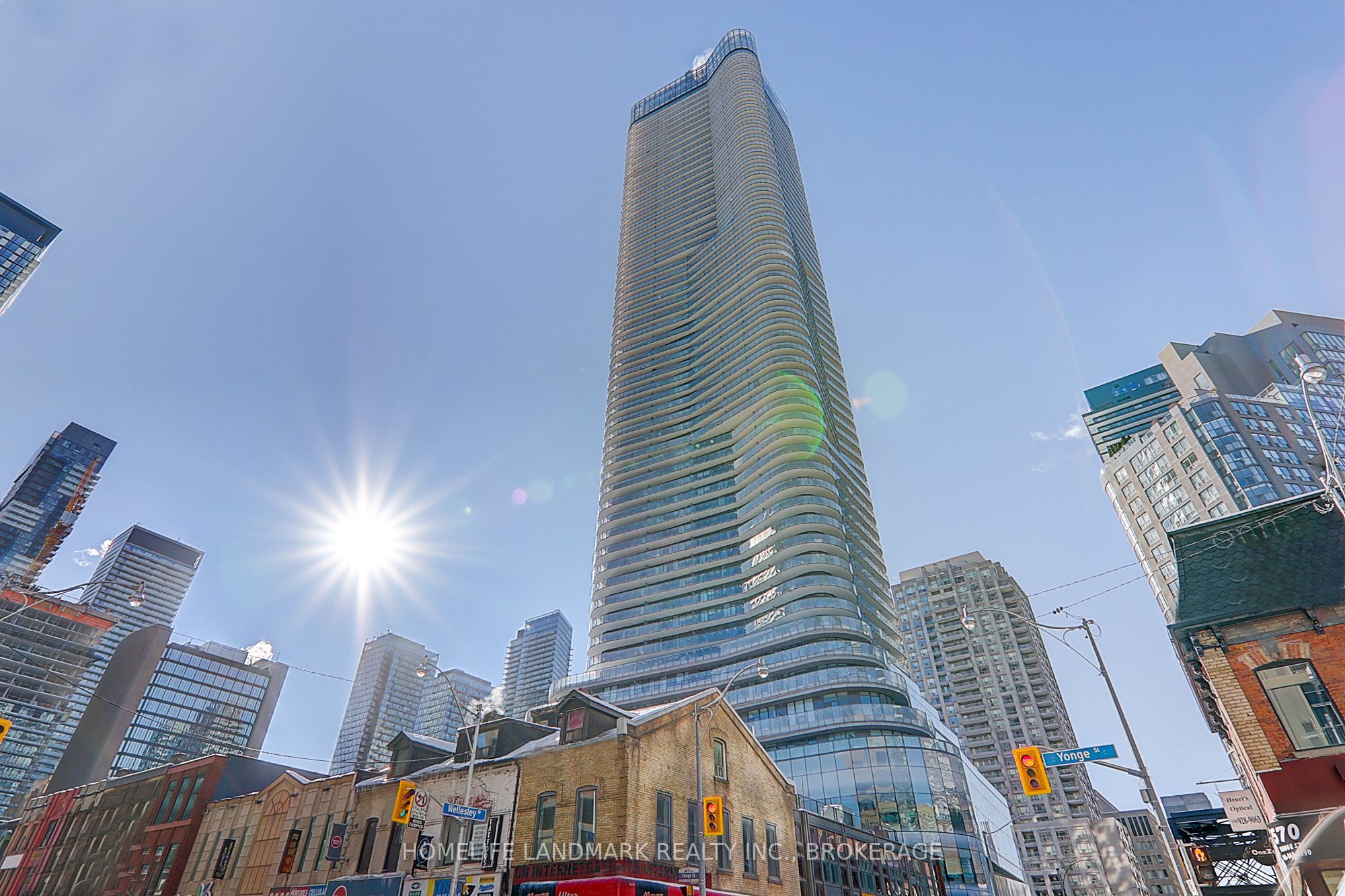 11 Wellesley Street 2911, Toronto, ON M4Y 1E8