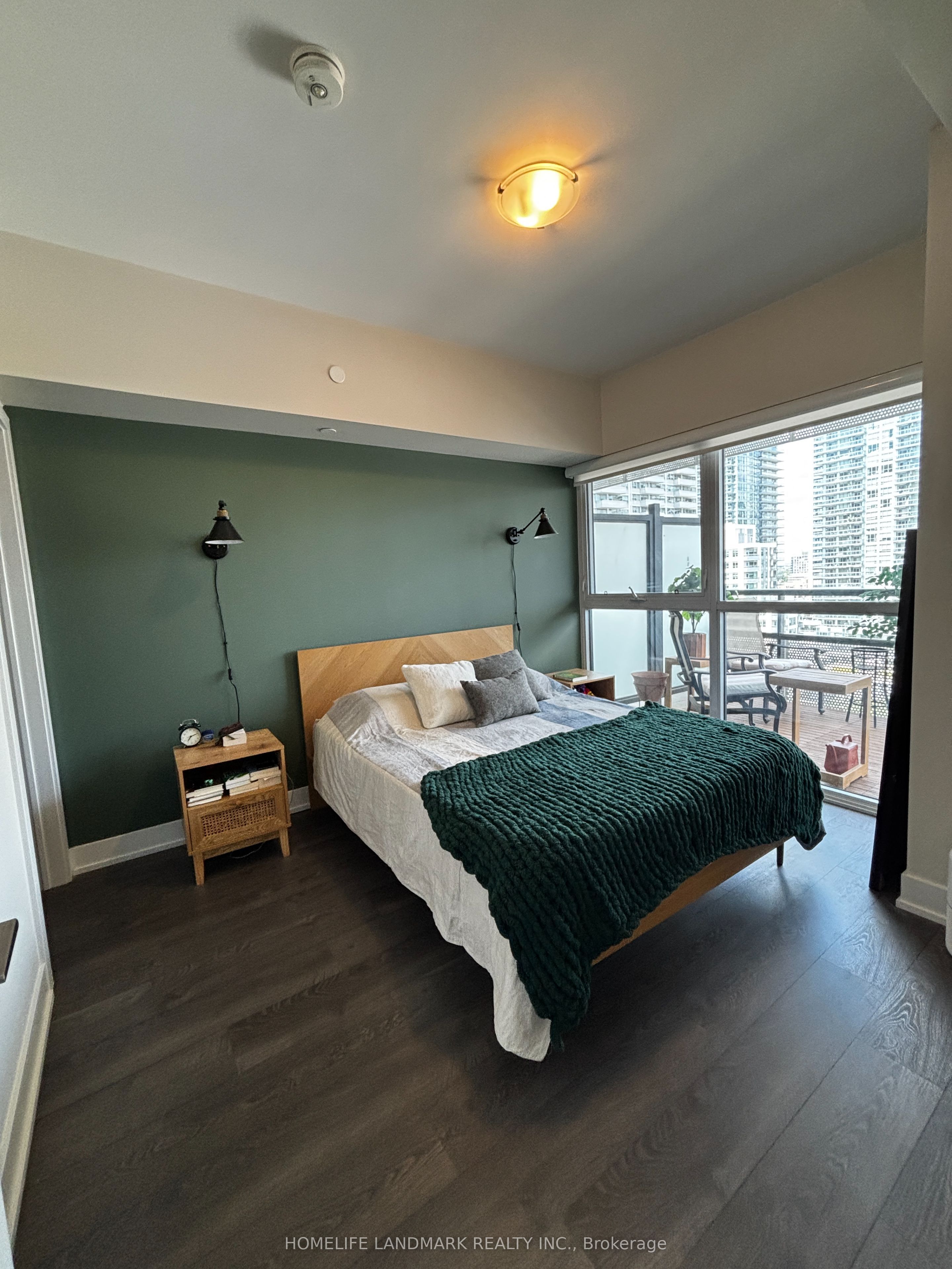 11 Lillian Street 1408, Toronto, ON M4S 0C3 photo 2