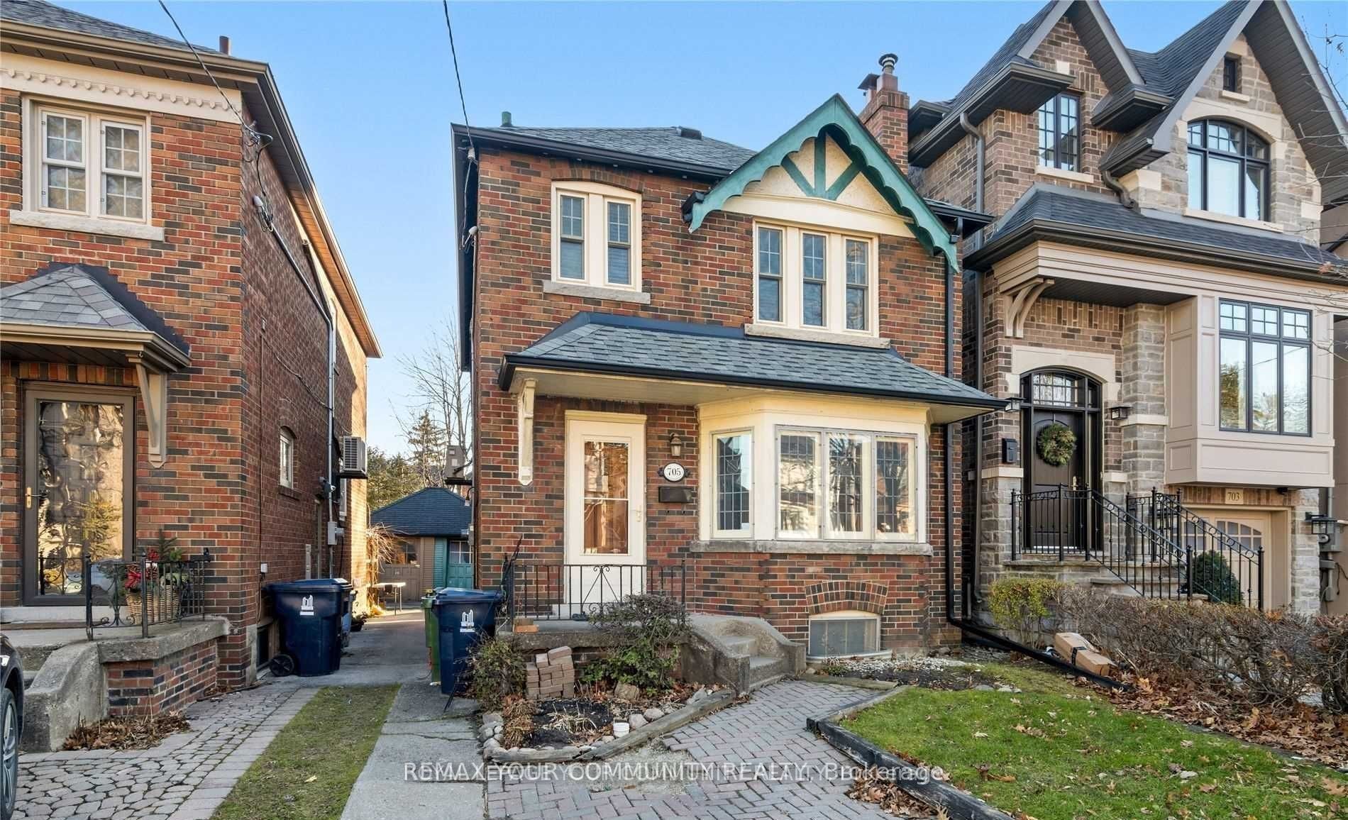 705 Hillsdale Avenue E, Toronto, ON M4S 1V4 photo 2