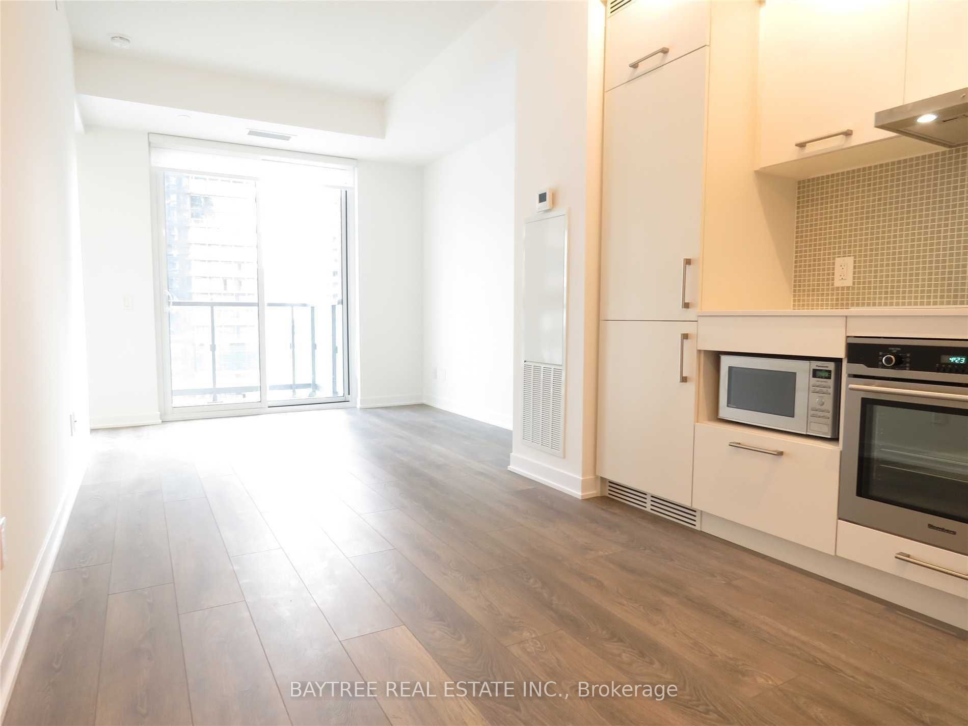 87 Peter Street 2416, Toronto, ON M5V 2G4 photo 3