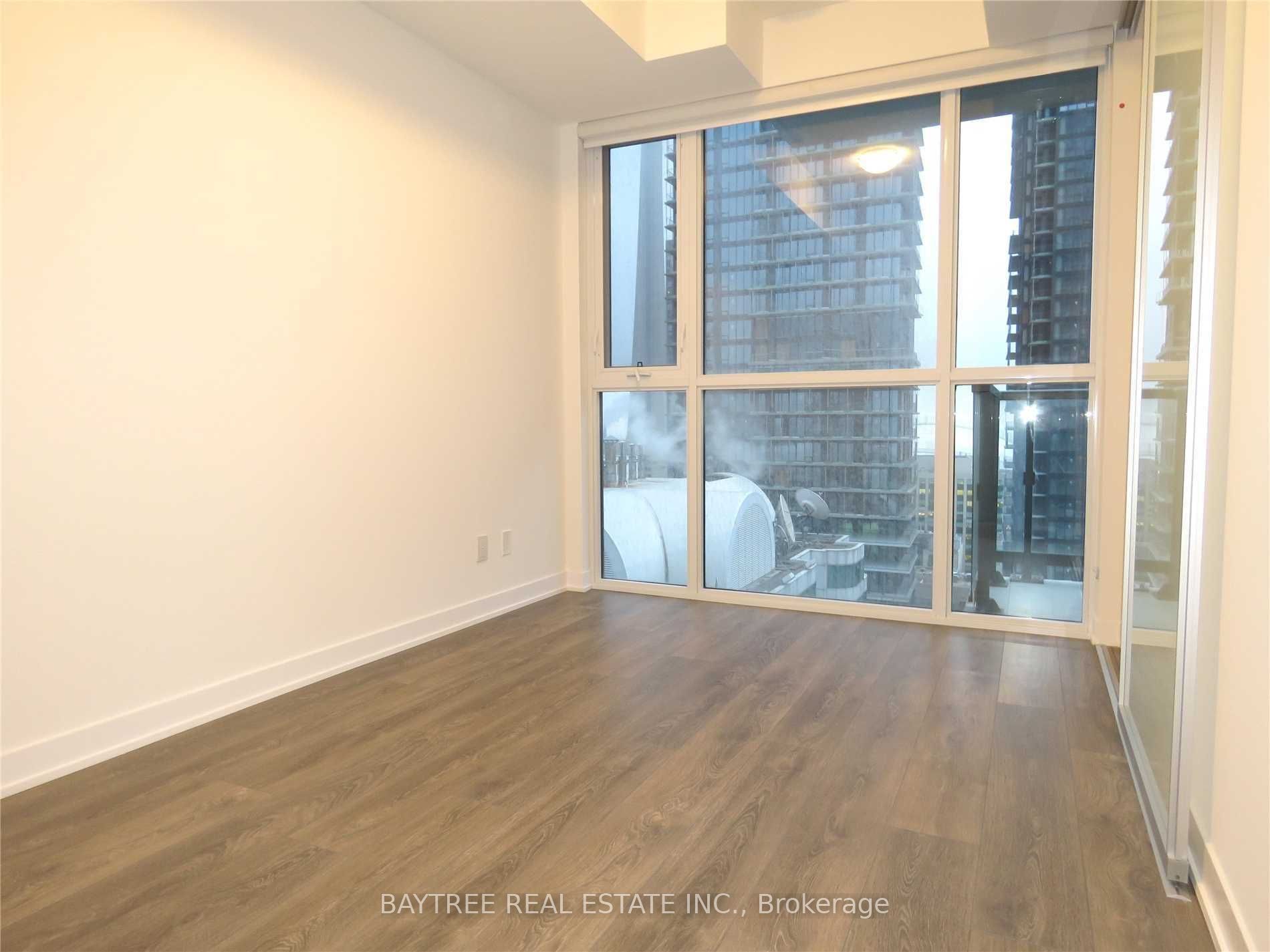 87 Peter Street 2416, Toronto, ON M5V 2G4 photo 5