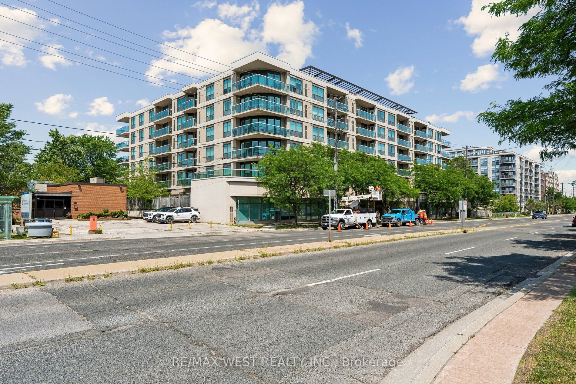 890 Sheppard Avenue 206, Toronto, ON M3H 6B9 photo 2