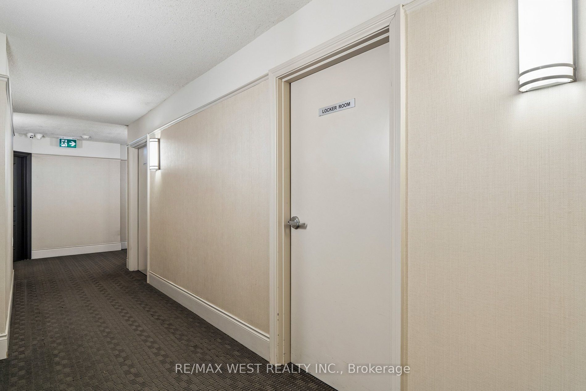 890 Sheppard Avenue 206, Toronto, ON M3H 6B9 photo 5