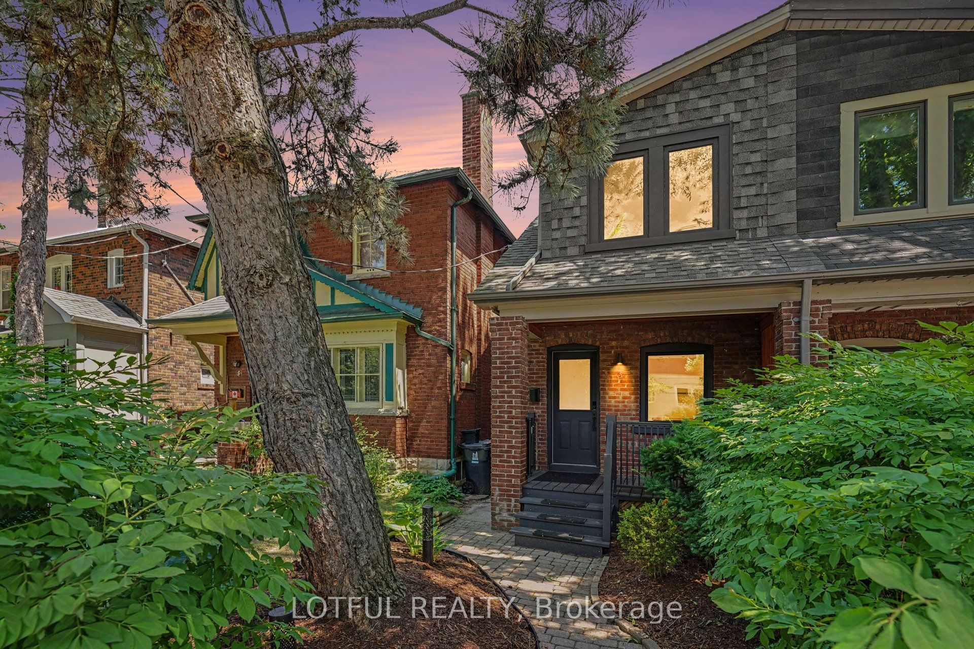 3 Martin Road, Toronto, ON M4S 2V1