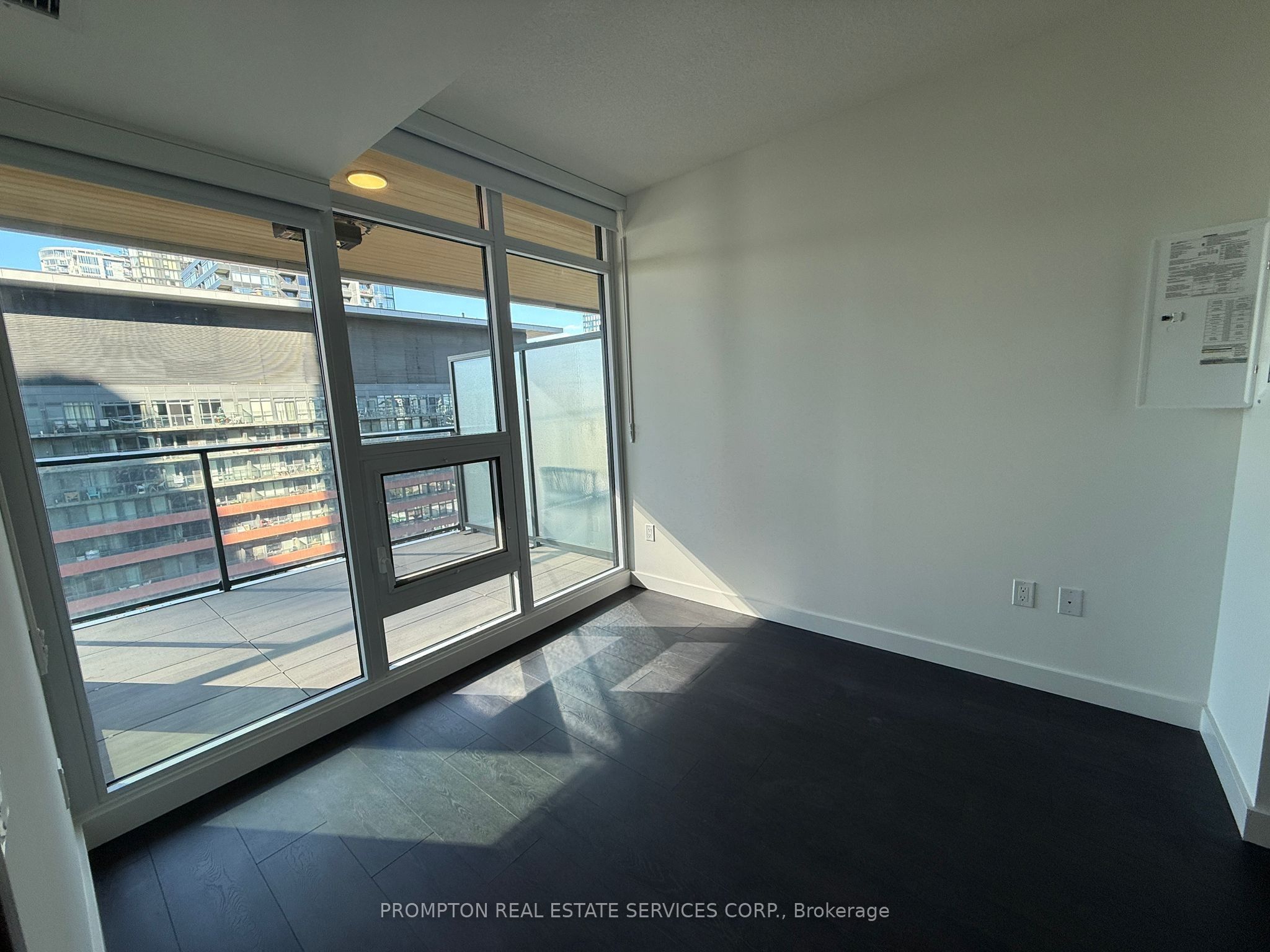 3 Concord Cityplace Way 1715, Toronto, ON M5V 0X4 photo 4