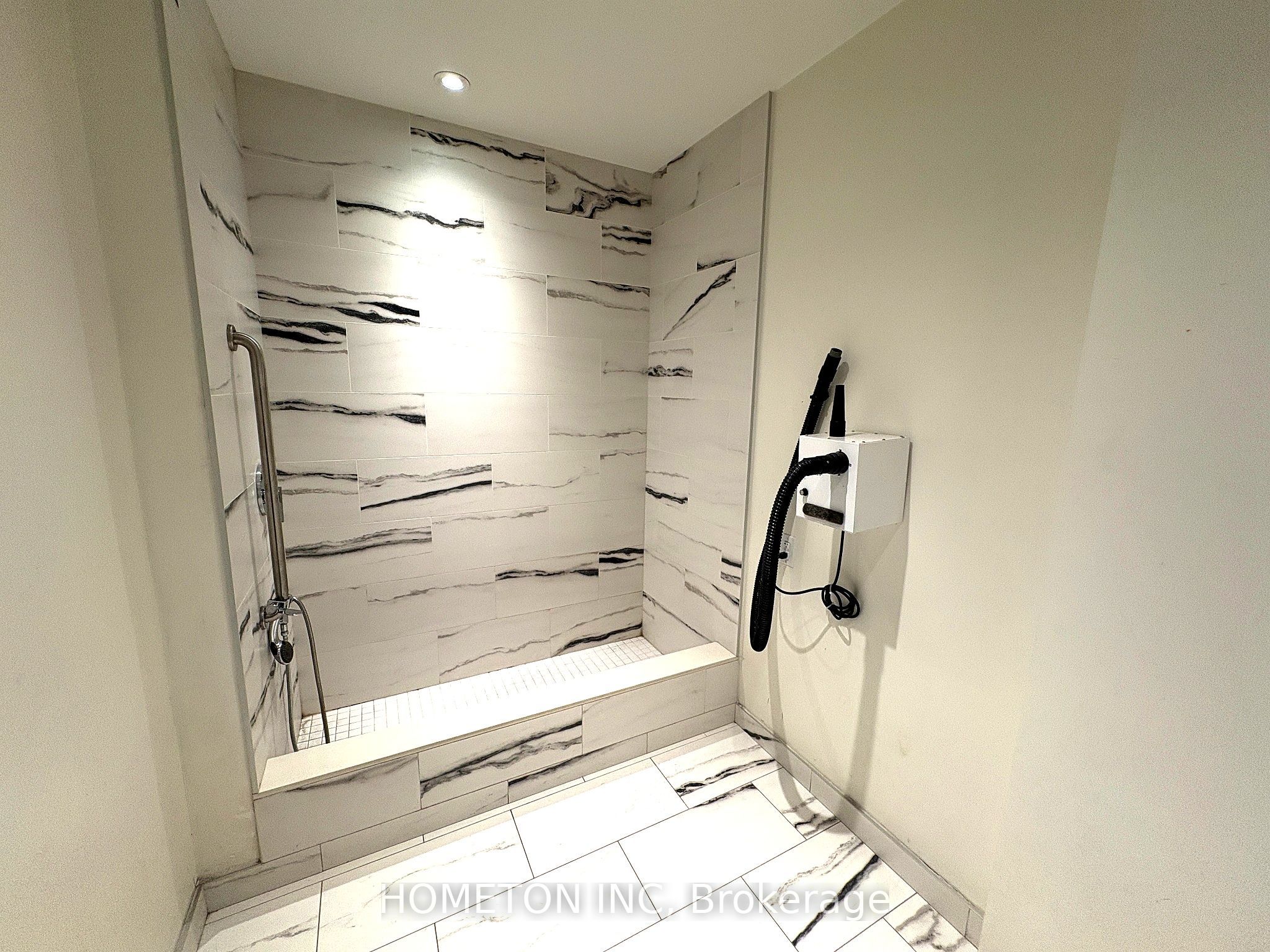 33 Frederick Todd Way 817, Toronto, ON M4G 0C9 photo 3