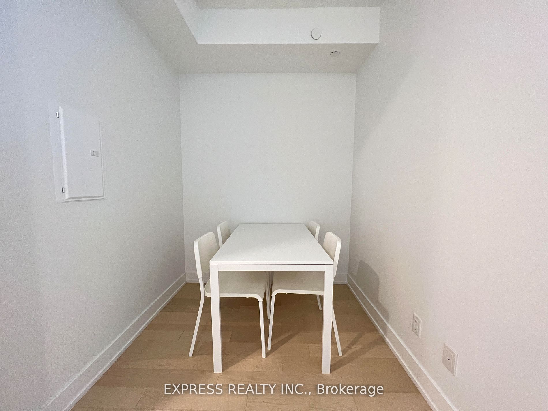 7 Grenville Street 1509, Toronto, ON M4Y 0E9 photo 3