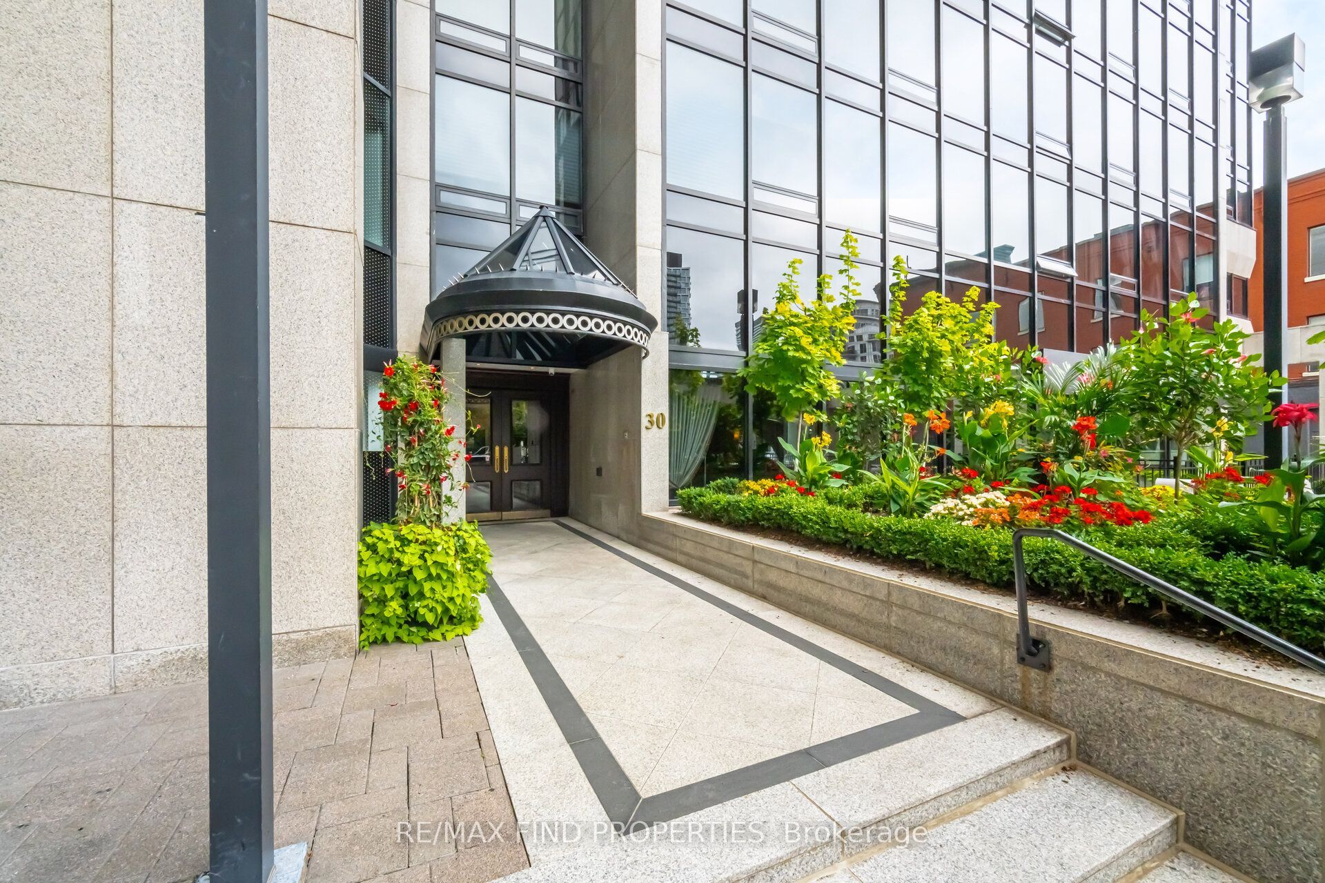 30 WELLINGTON Street E 901, Toronto, ON M5E 1S3 photo 3