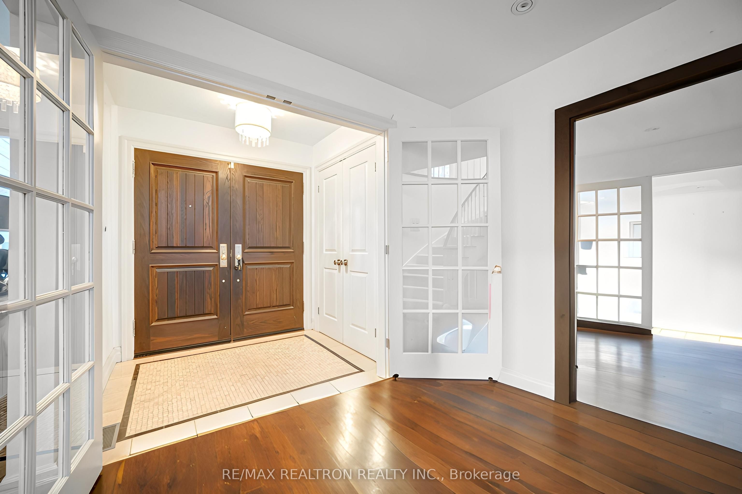 42 Apollo Drive, Toronto, ON M3B 2G8 photo 3