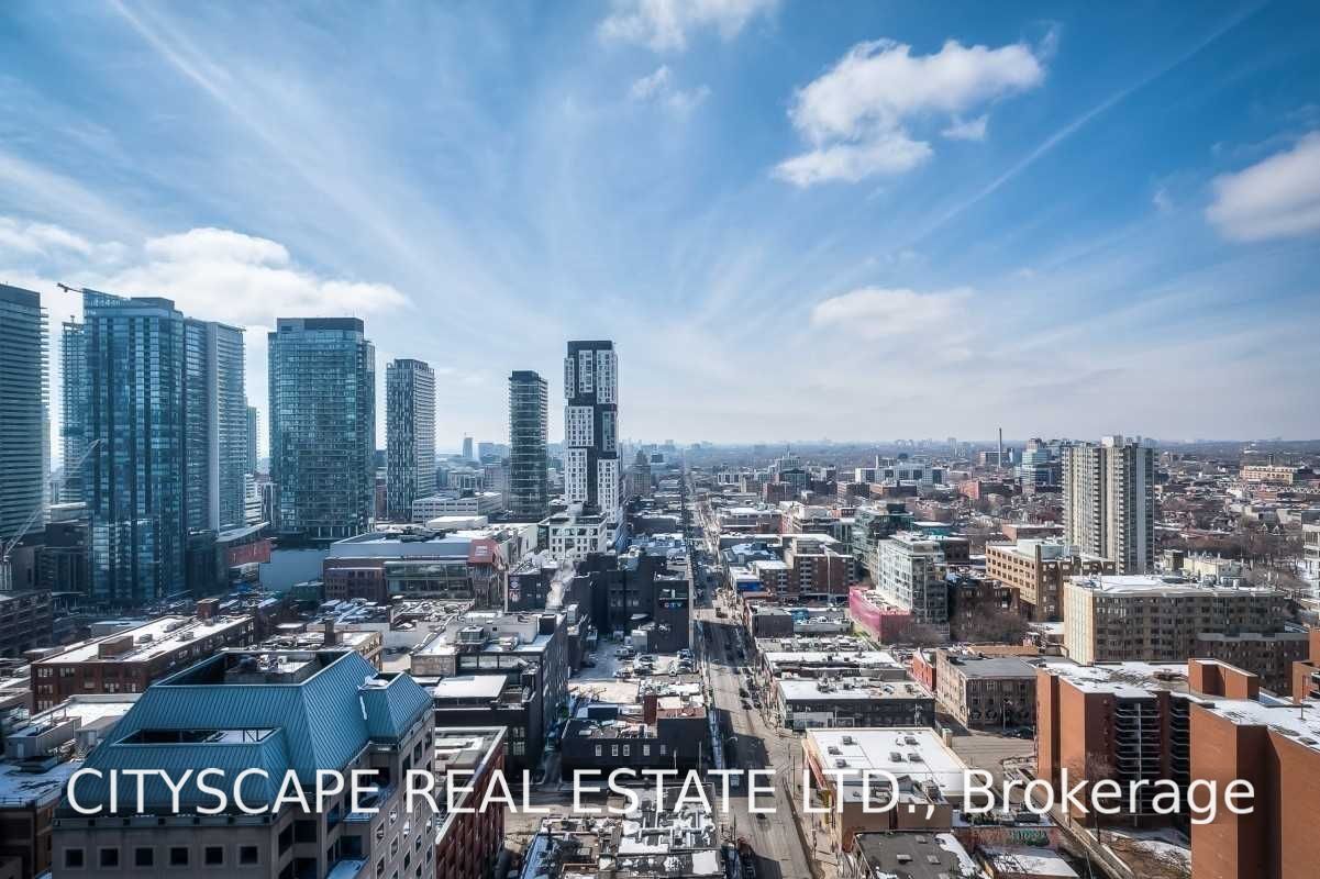 215 Queen Street W 1905, Toronto, ON M5V 0P5 photo 2