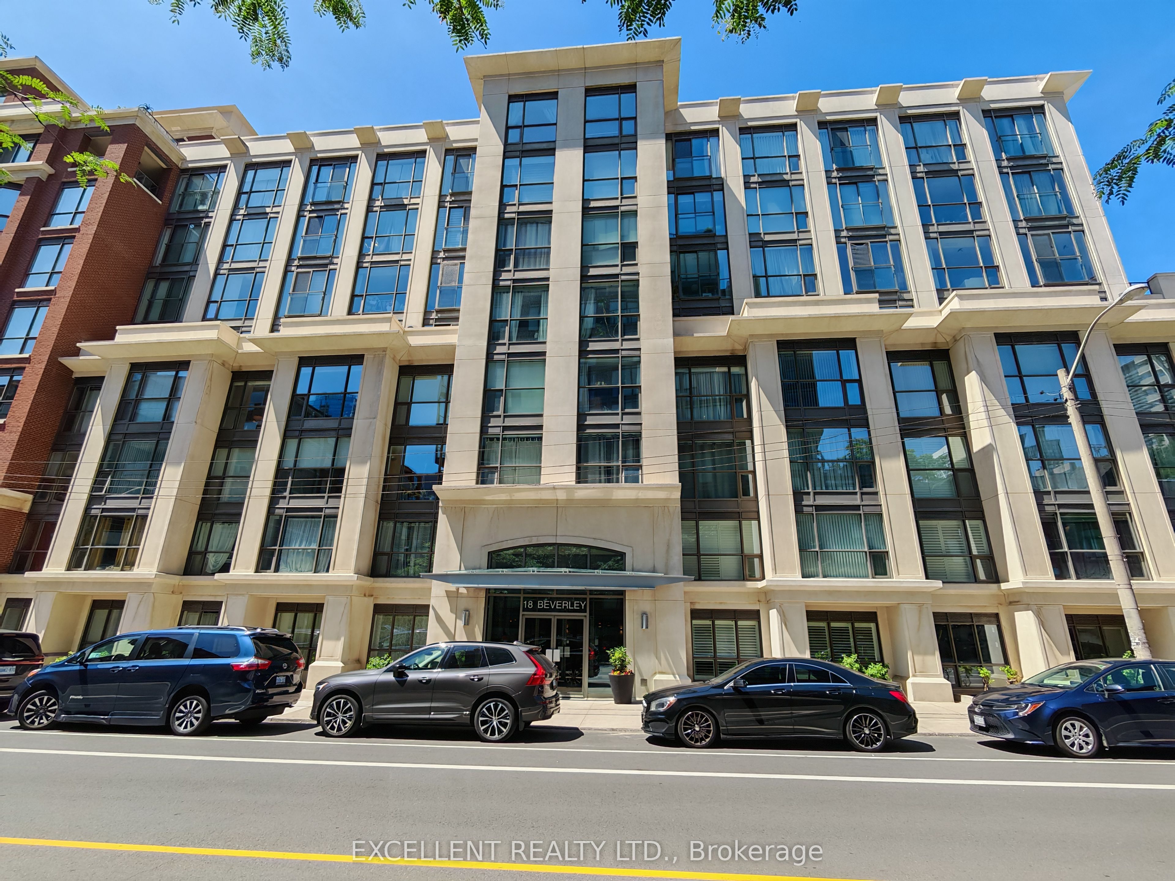 18 Beverley Street B106, Toronto, ON M5T 3L2