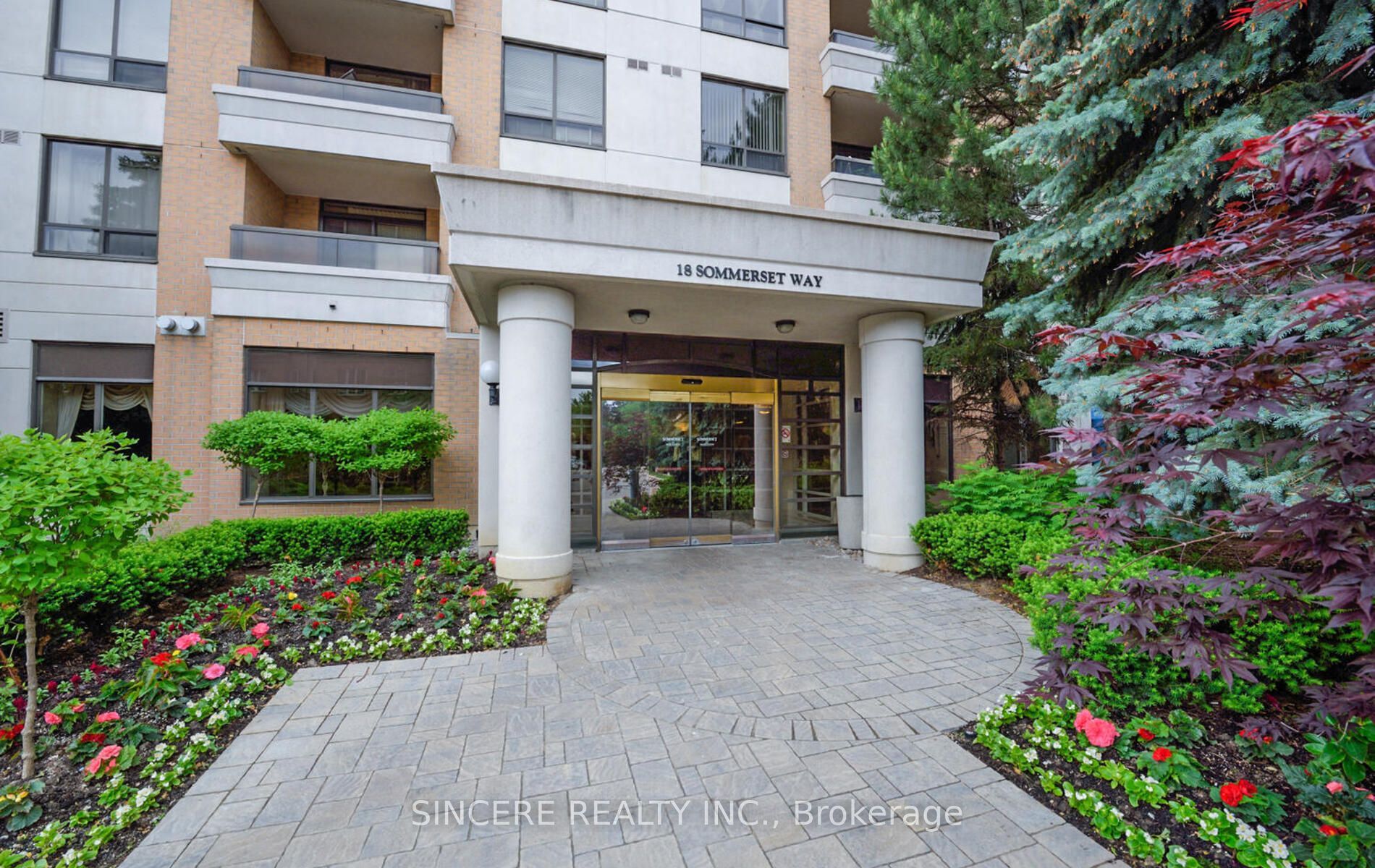 18 Sommerset Way 1512, Toronto, ON M2N 6X5 photo 4