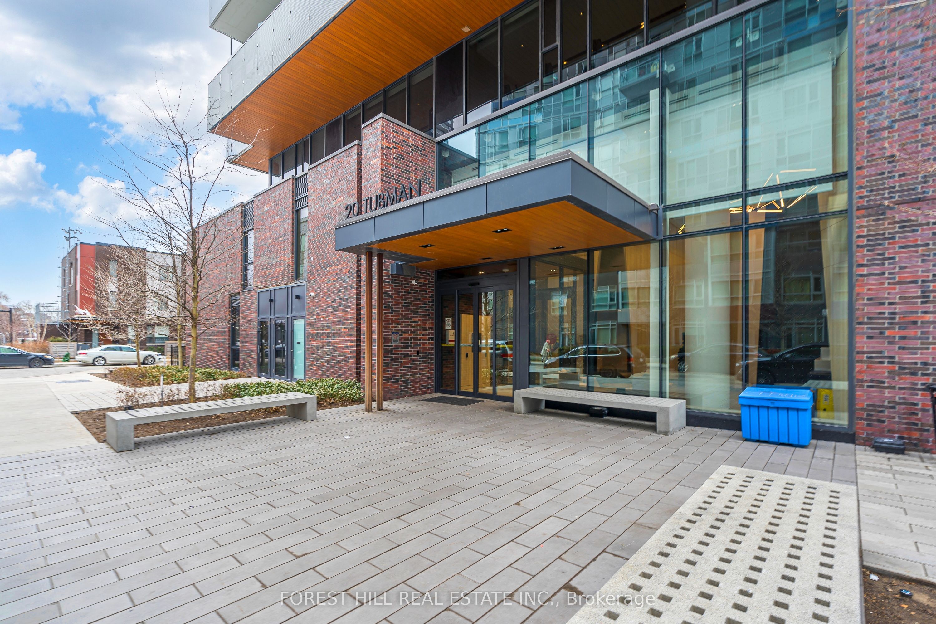 20 Tubman Avenue 1407, Toronto, ON M5R 0M5 photo 2