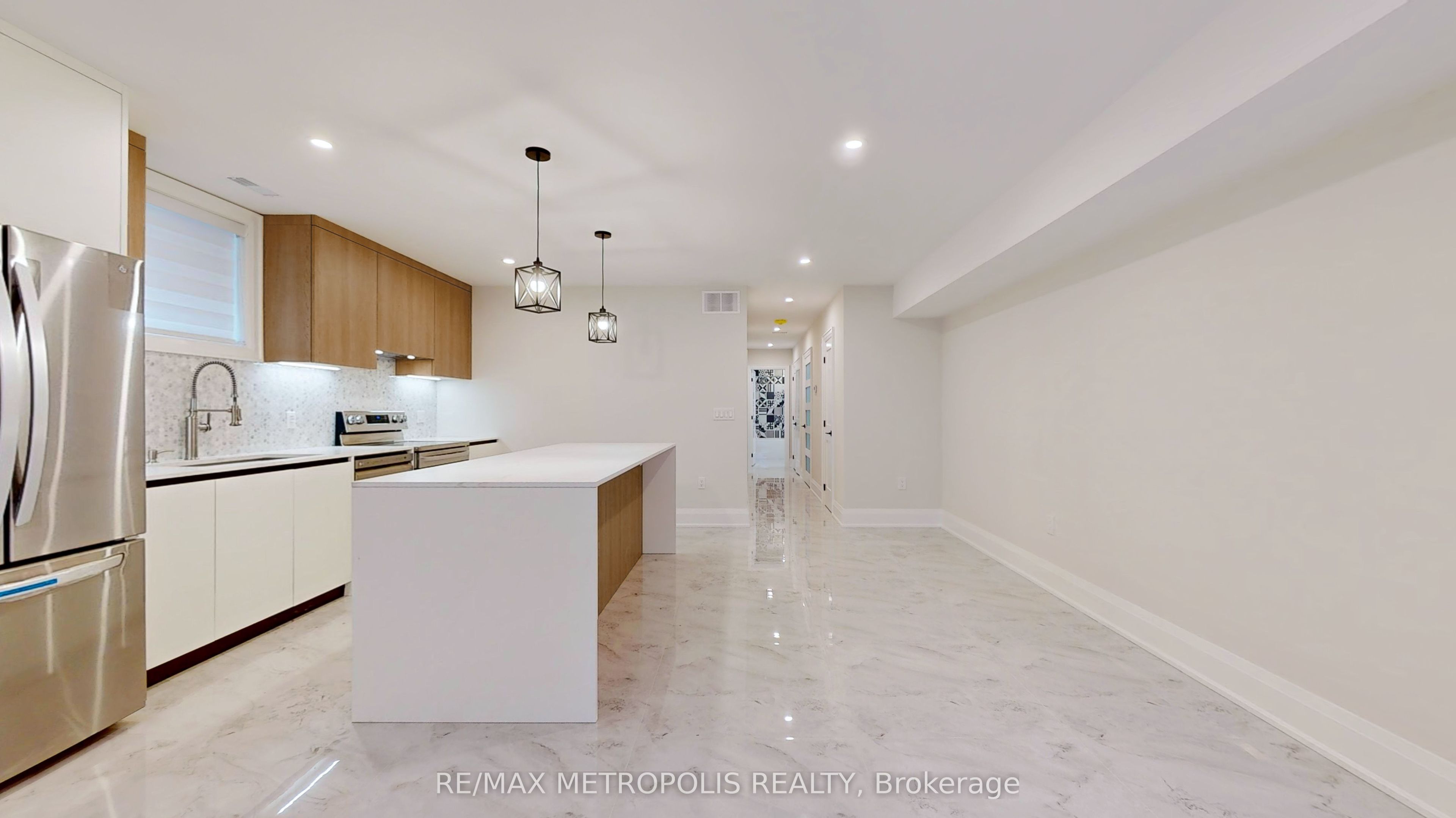 165 Manning Avenue Bsmt, Toronto, ON M6J 2K6 photo 2