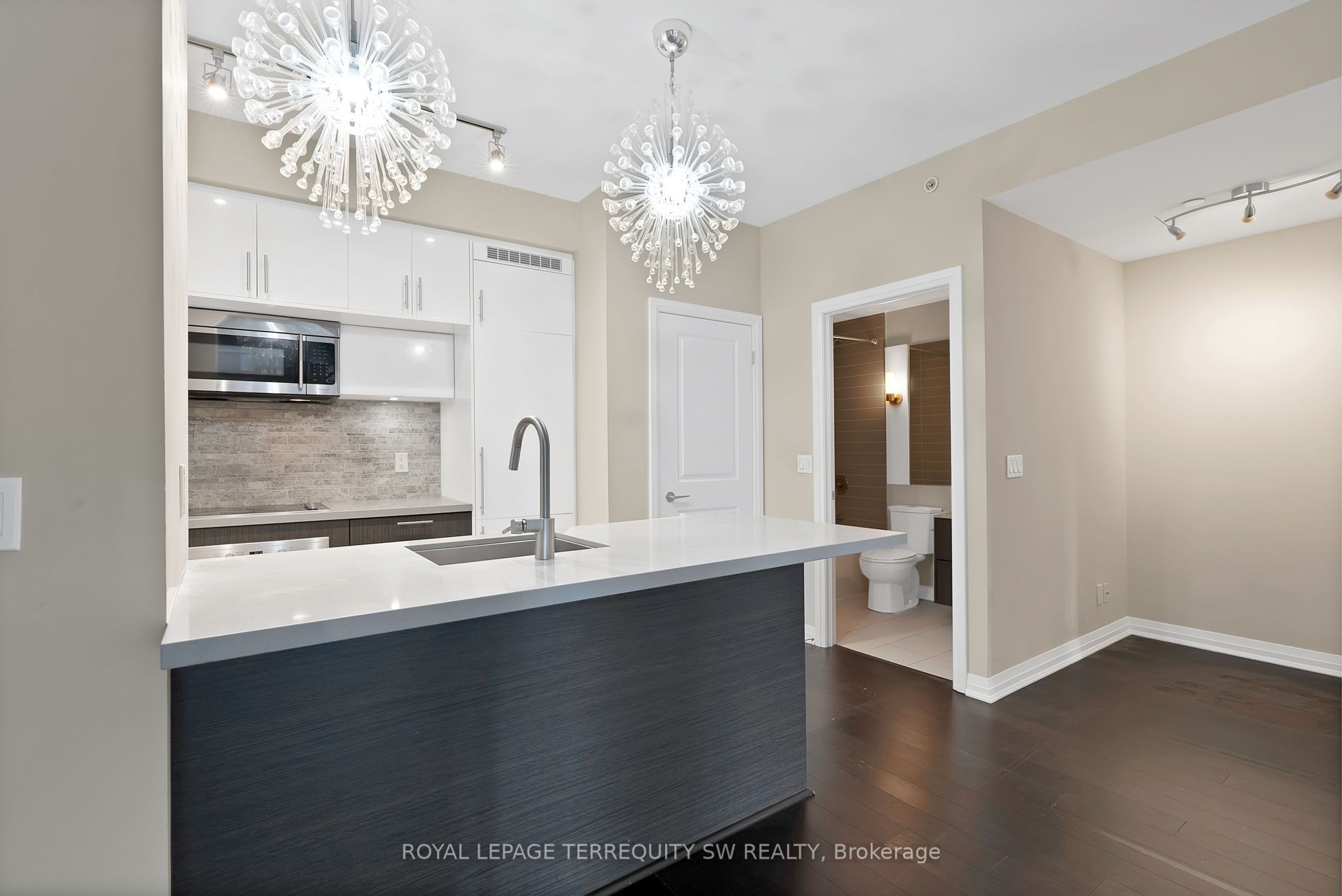 8 Mercer Street 1307, Toronto, ON M5V 0C4 photo 5