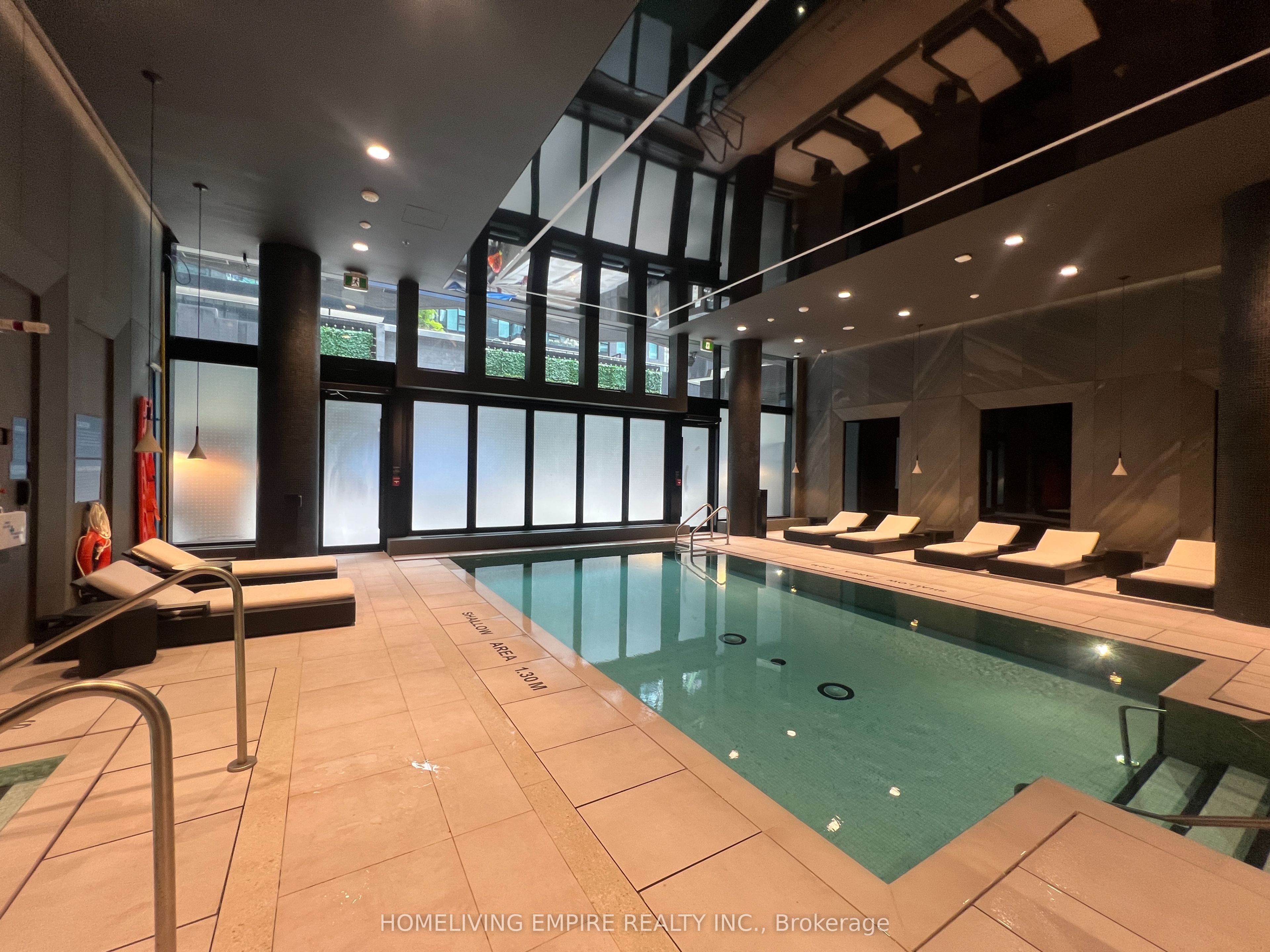 110 Broadway Avenue 1913s, Toronto, ON M4P 1V7 photo 2