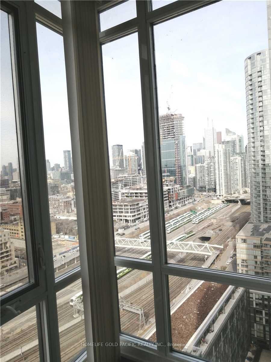 170 Fort York Boulevard 2303, Toronto, ON M5V 0E6 photo 5