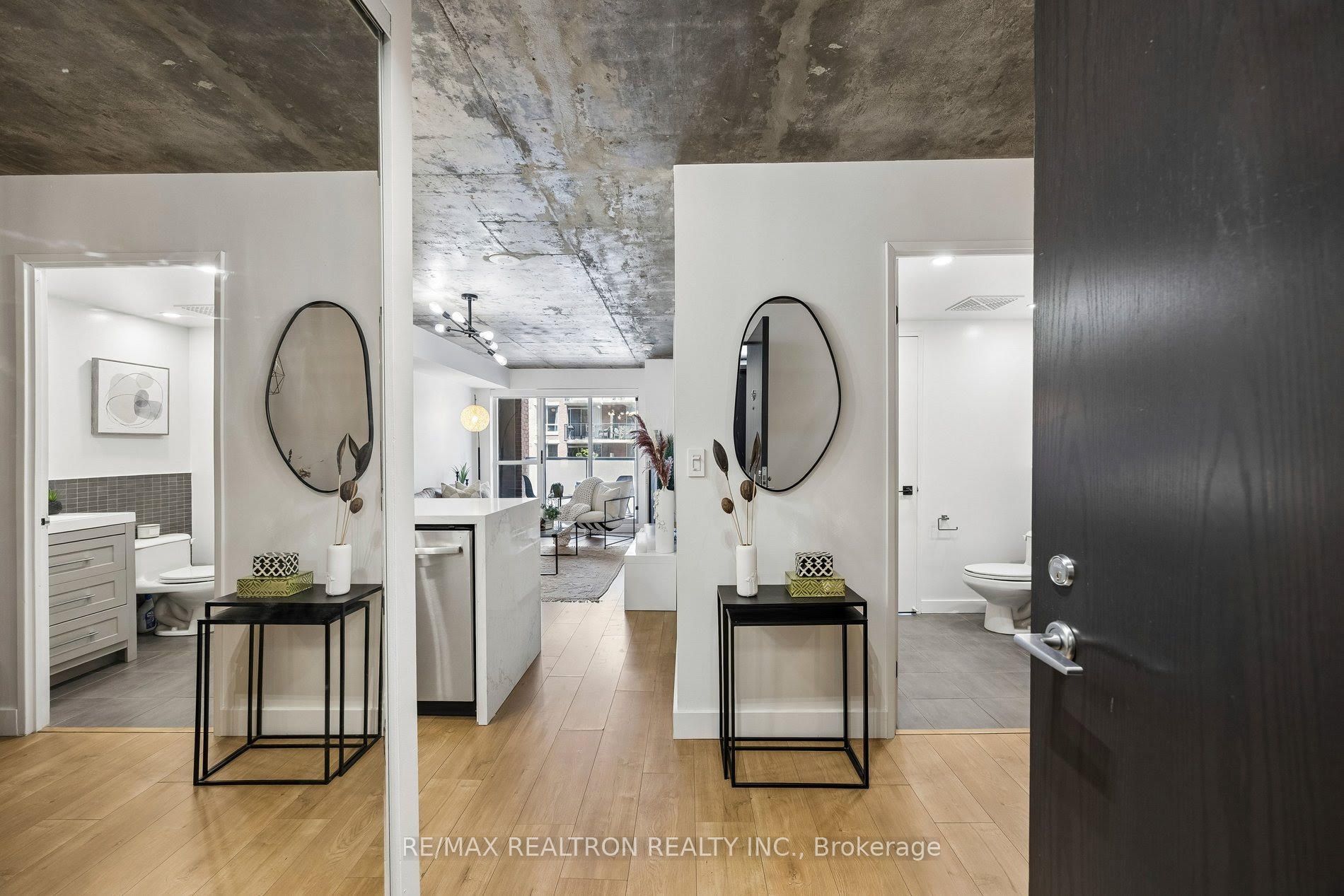 1005 King Street 512, Toronto, ON M6K 3M8 photo 5