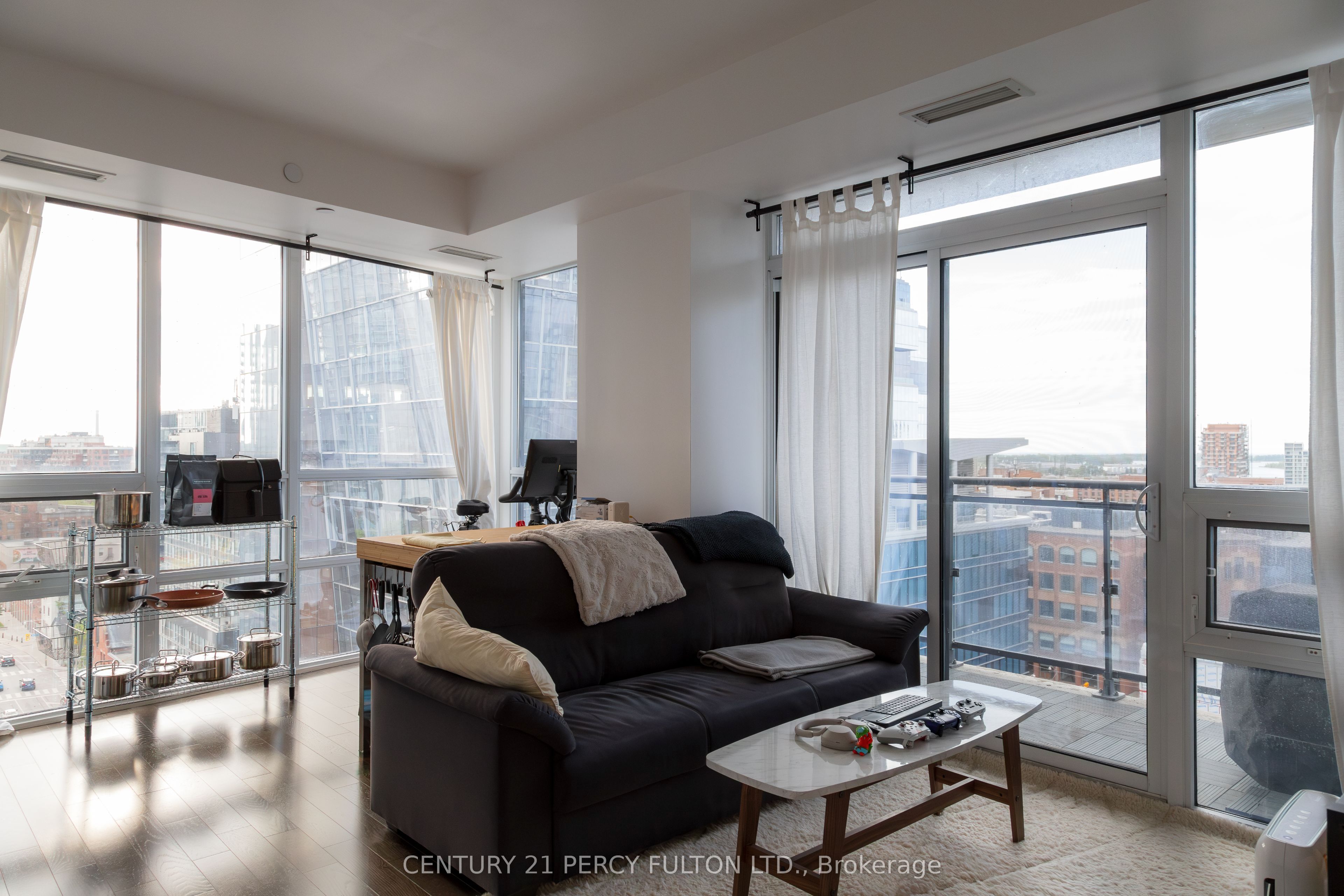 460 Adelaide Street E 1611, Toronto, ON M5A 0E7 photo 2