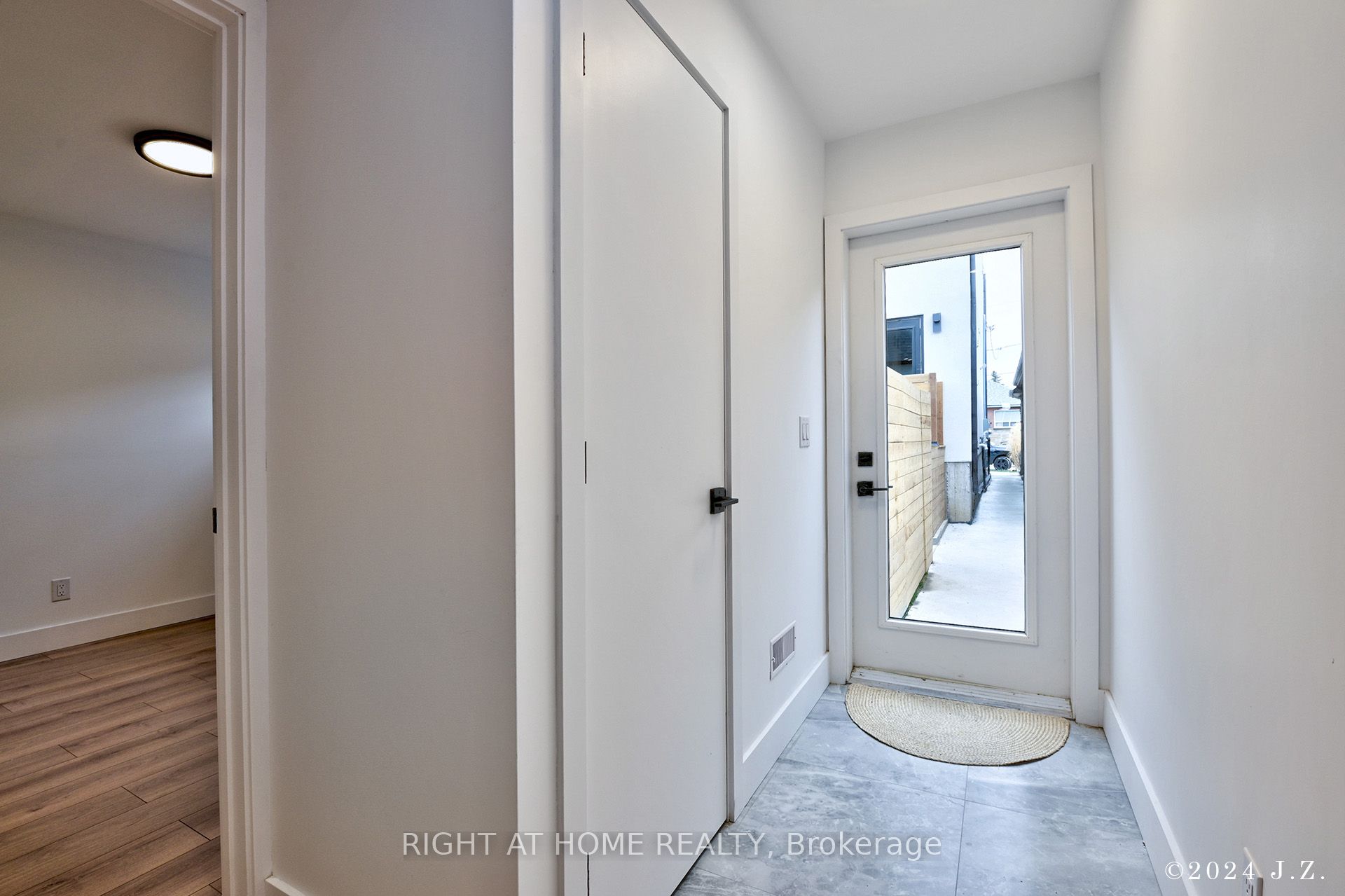 50A Lanark Avenue CoachHs, Toronto, ON M6C 2B4 photo 2