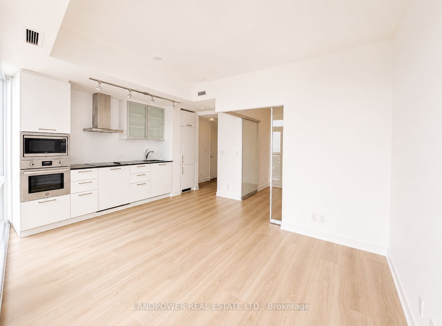 400 Adelaide Street E 1510, Toronto, ON M5A 4S3 photo 4
