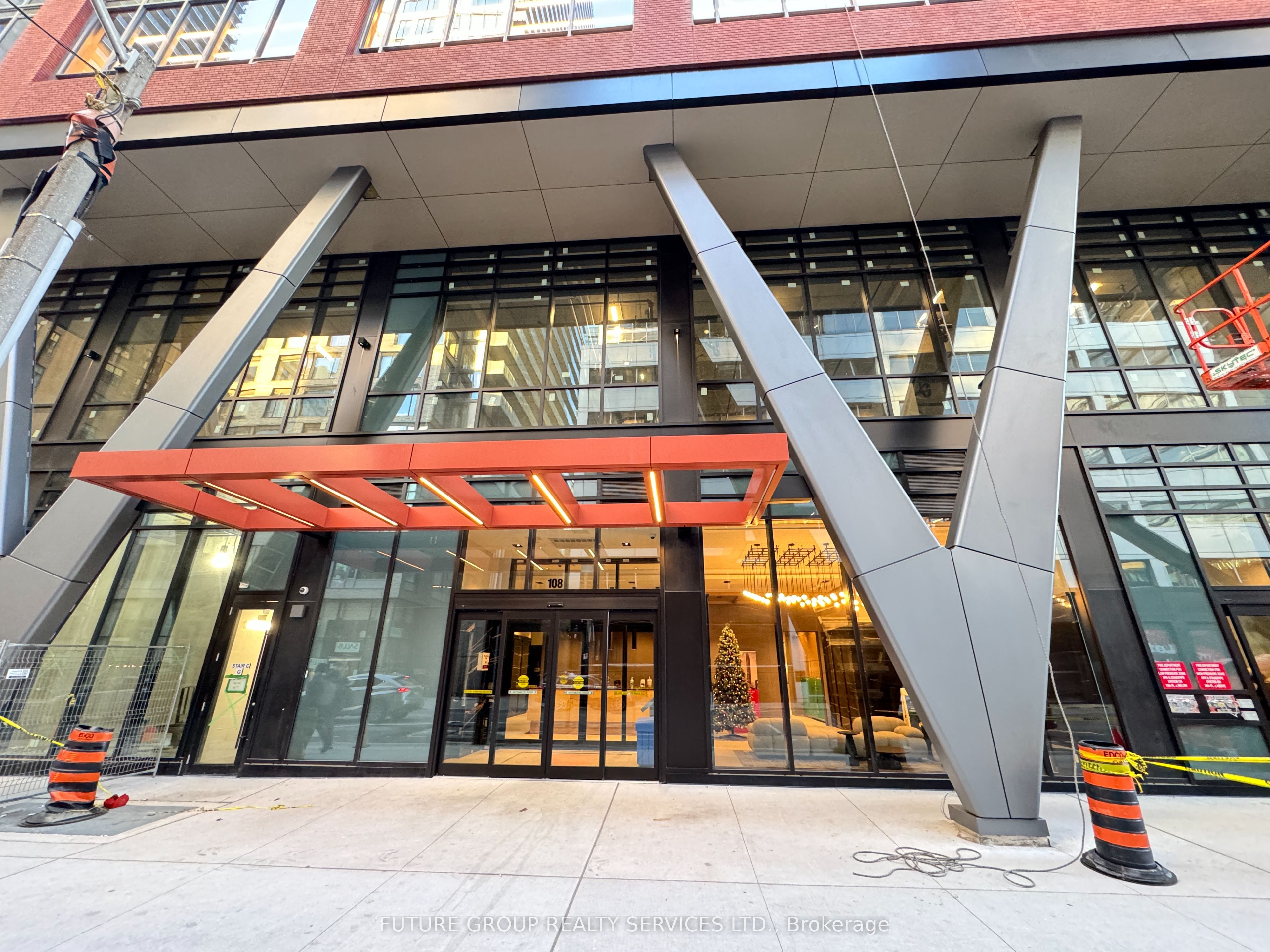 108 Peter Street 3515, Toronto, ON M5V 0W2