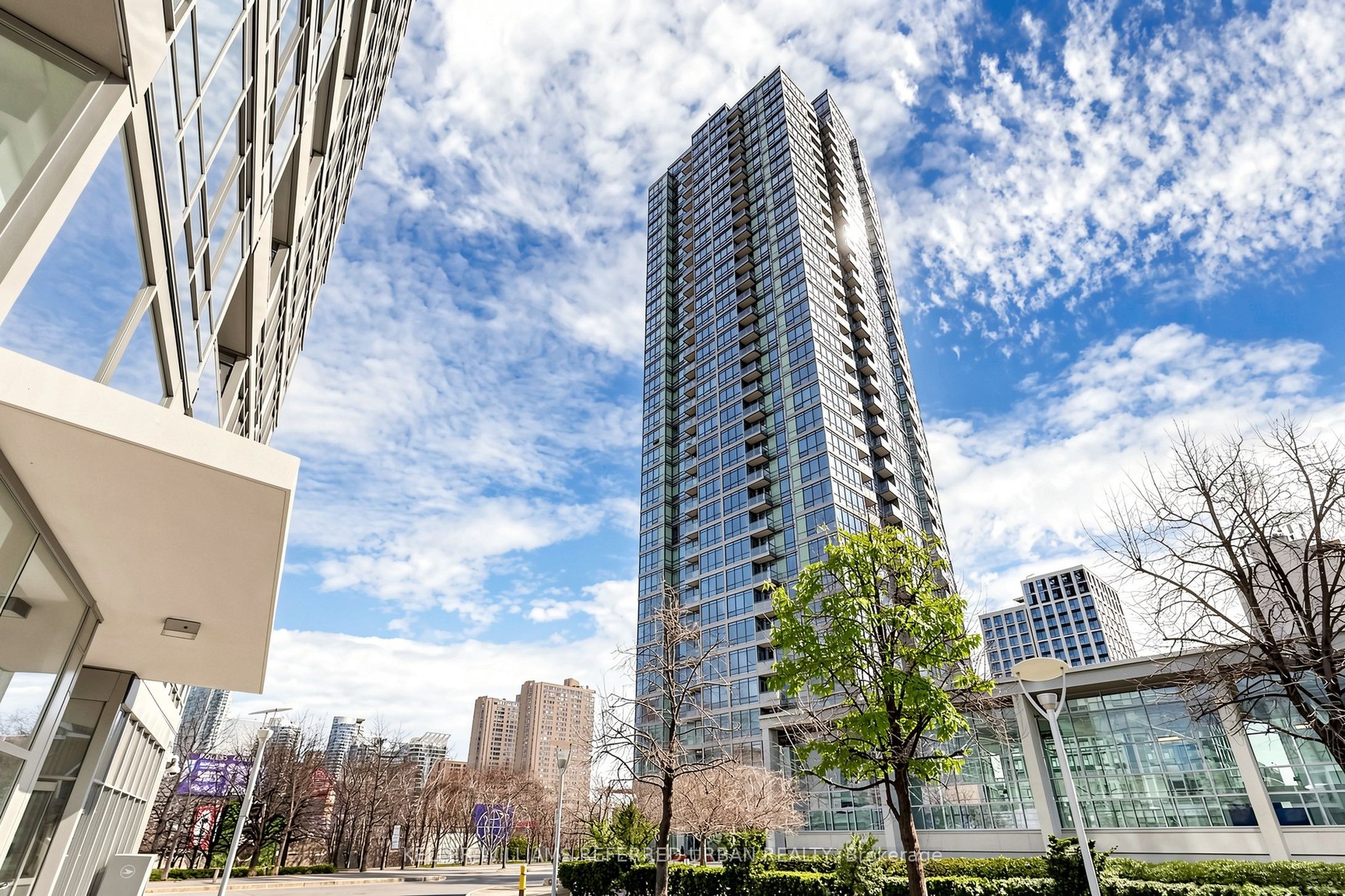 5 Mariner Terrace 1610, Toronto, ON M5V 3V6 photo 2