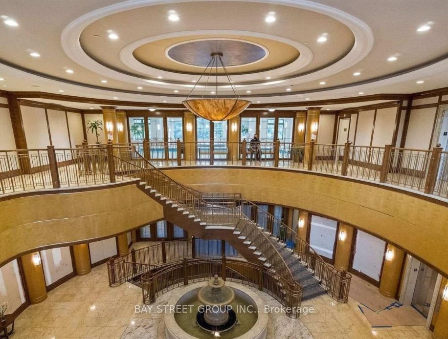 78 Harrison Garden Boulevard 914, Toronto, ON M2N 7E2