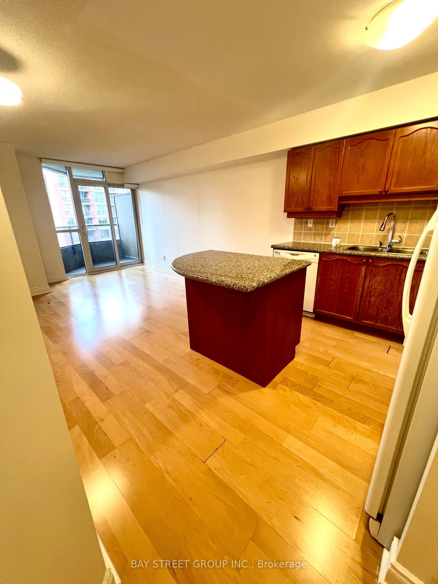 78 Harrison Garden Boulevard 914, Toronto, ON M2N 7E2 photo 4