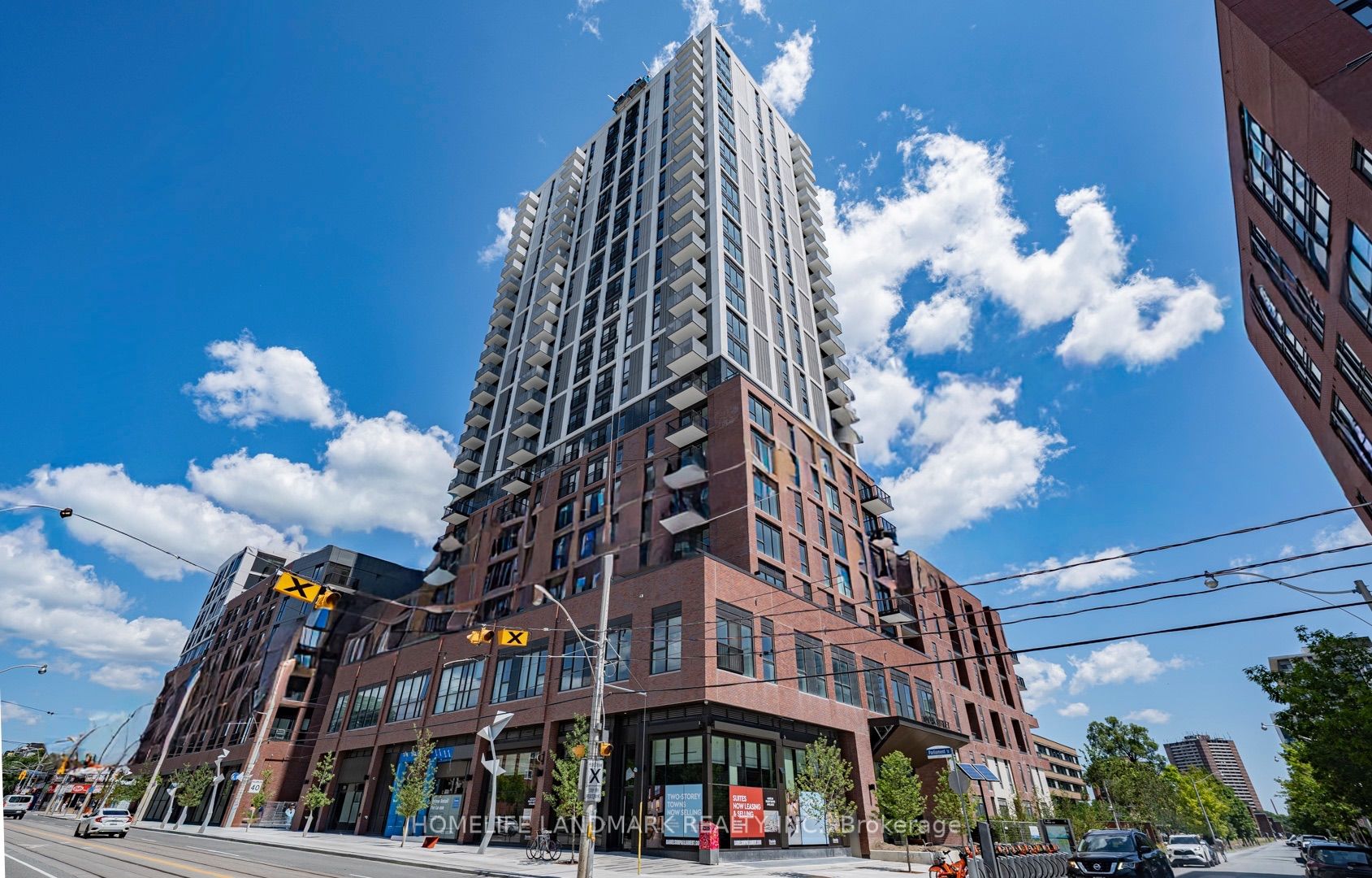 10 OAK Street 1801, Toronto, ON M5A 0Z1