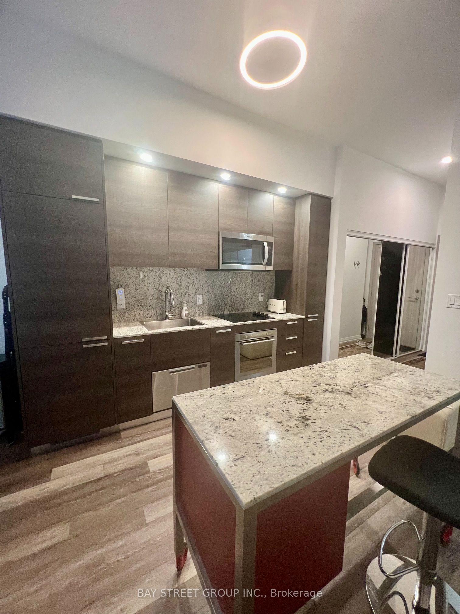 75 Canterbury Place 102, Toronto, ON M2N 2N1 photo 5