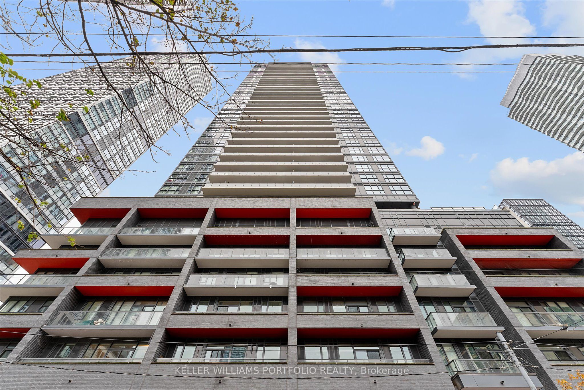 159 Dundas Street E 1005, Toronto, ON M5B 0A9 photo 3
