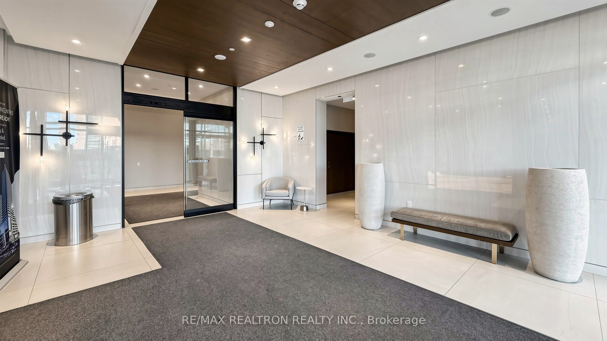 7 Golden Lion Heights N1105, Toronto, ON M2M 0C3 photo 5